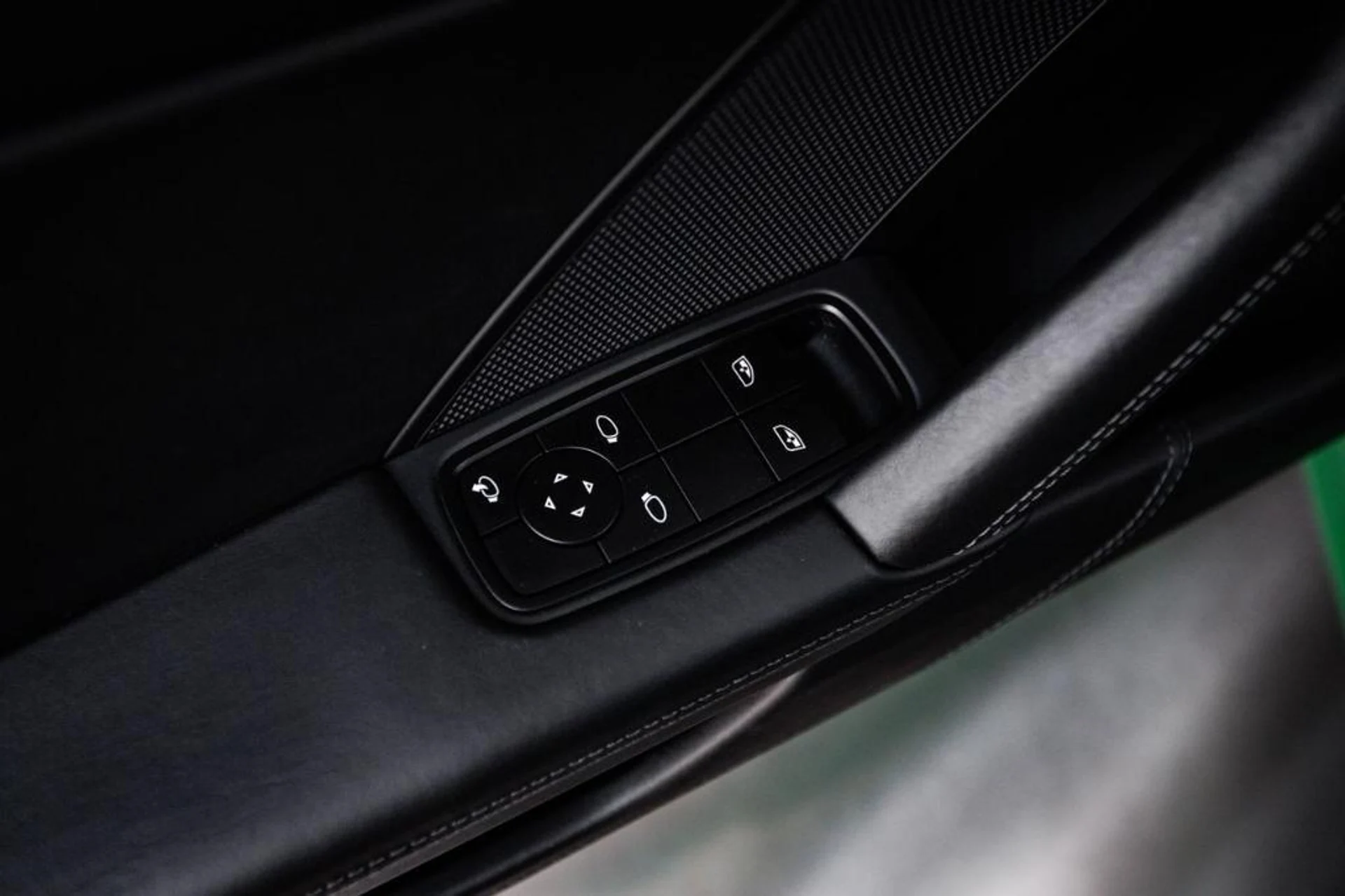 mph021_1405163465_w_Sfn_Bz0_V2c34_Kb_Epklzoxcdeb_Bw_384eb52b4a