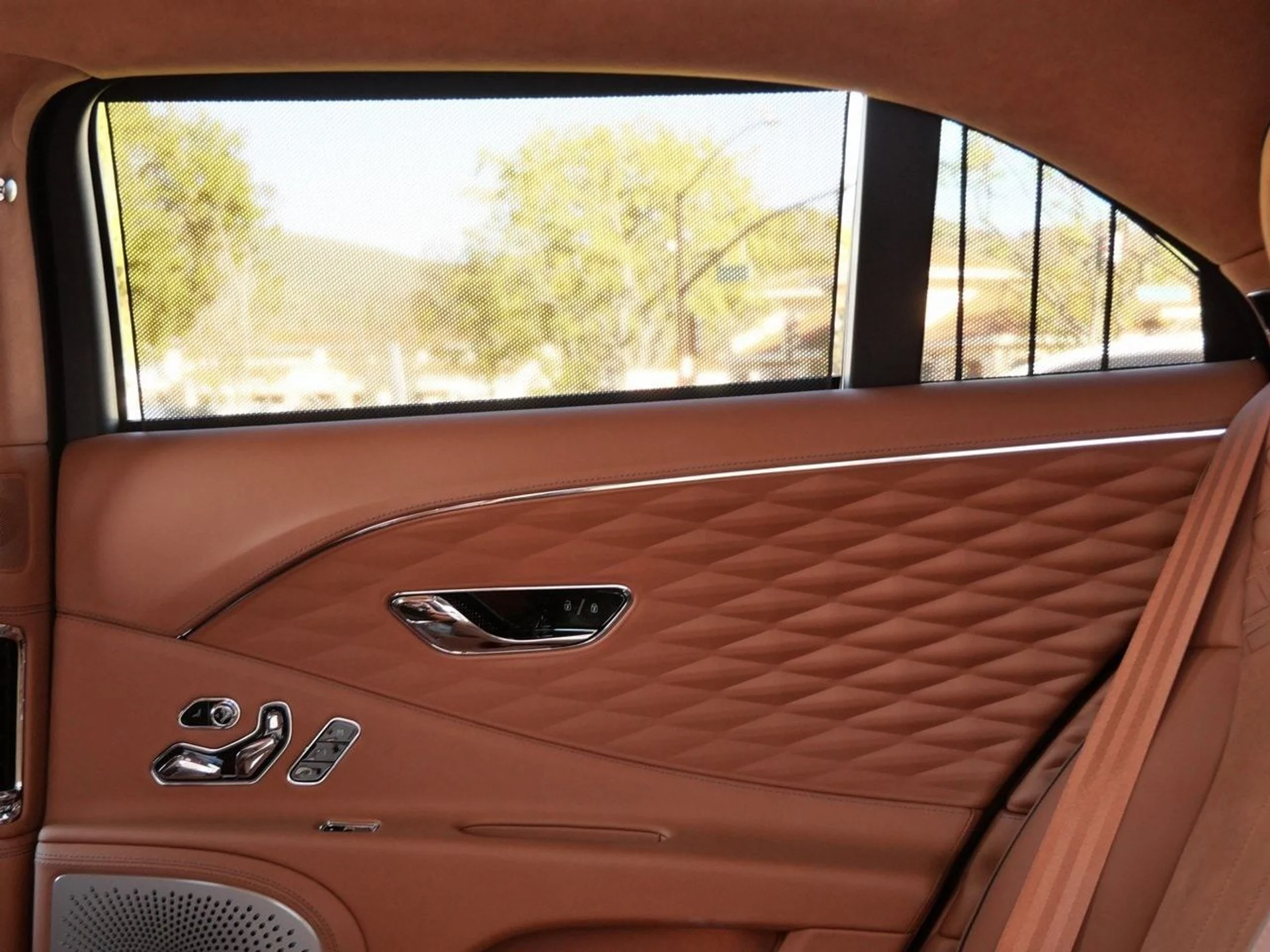 mph021_1427476371_08609f1f867fa89c8f3d99346d712839x_d571d03c75