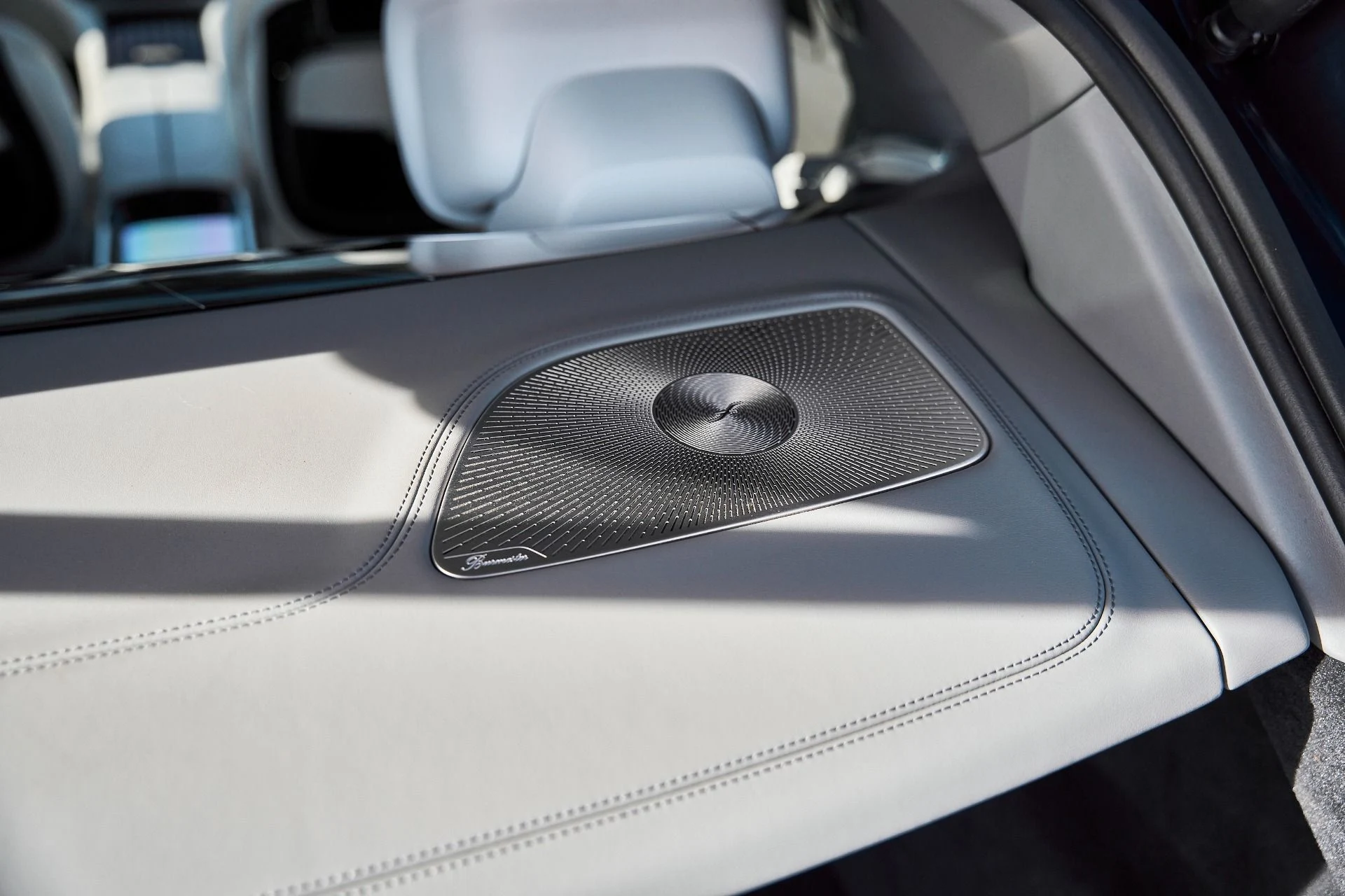 mph021_1431289816_Used_2024_Mercedes_Benz_EQS_Maybach_EQS_680_1766455854_a6493258b4