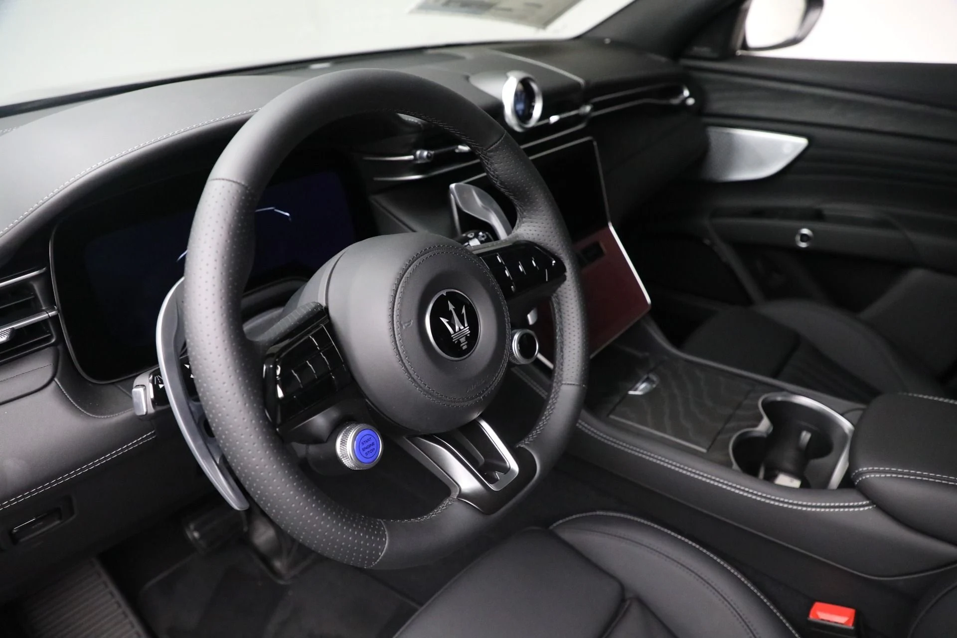 mph021_1443433681_New_2025_Maserati_Grecale_1759240829_575150b429