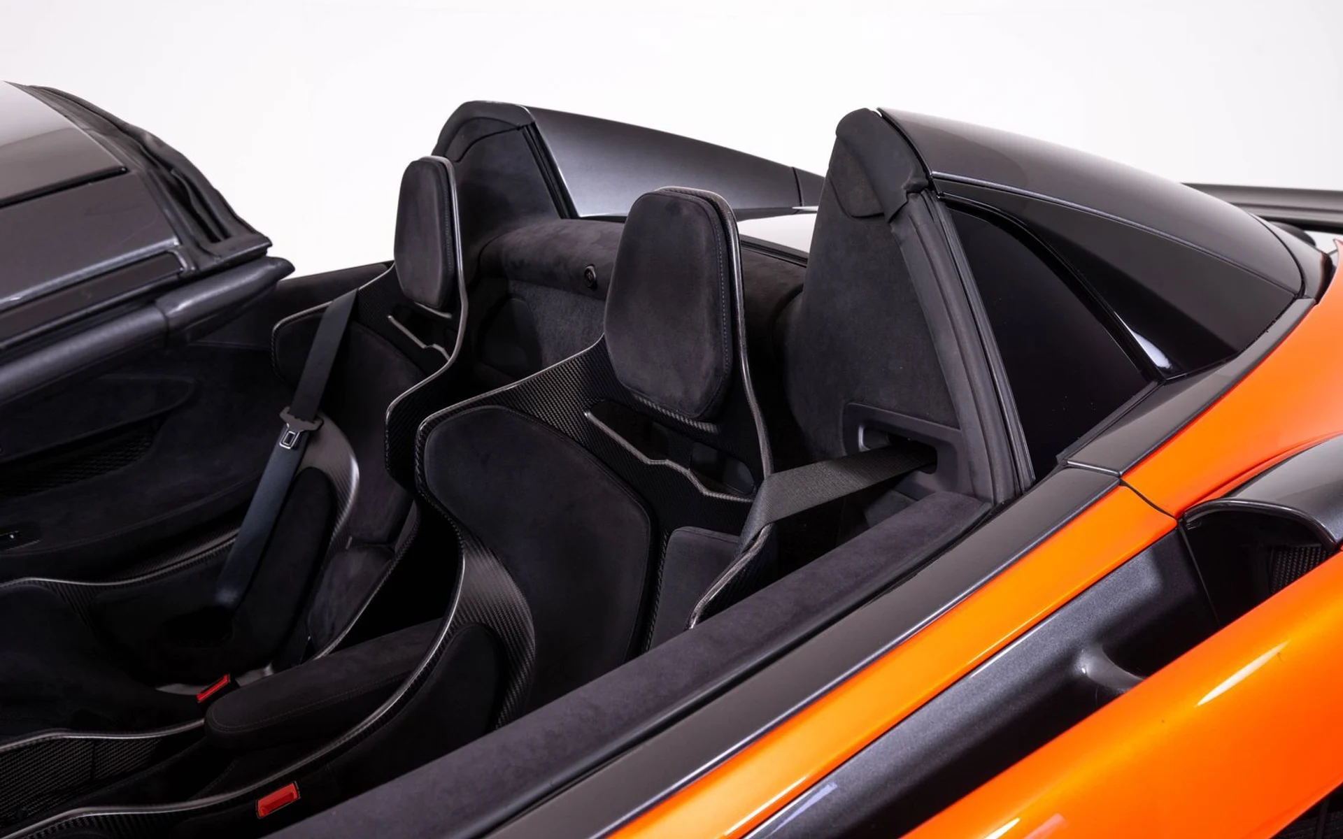 mph021_1444731183_8c472f1dbe2673895596f331ff041e31x_38f998d1ee