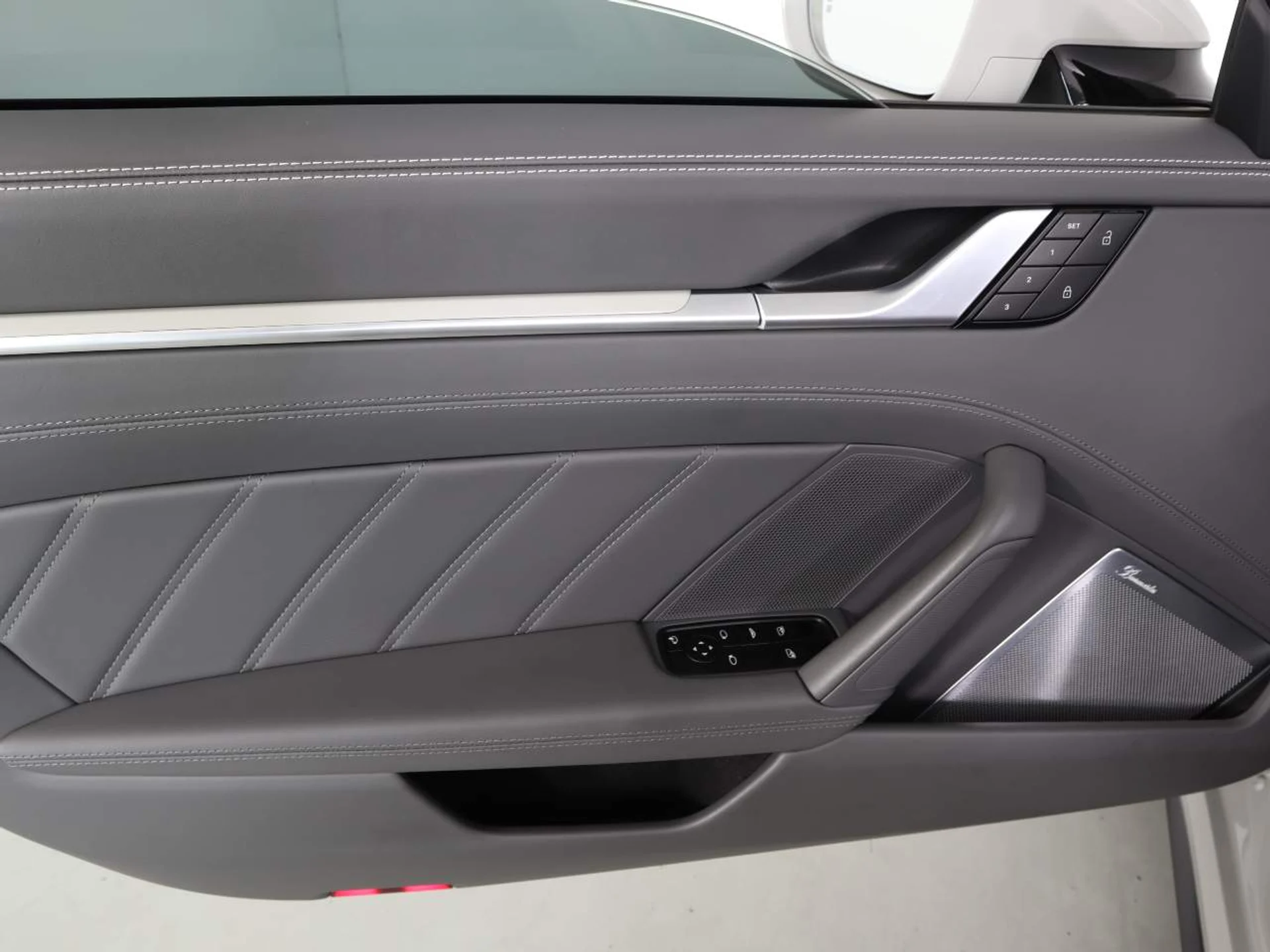 mph021_144511361_42e2744e7c4b59fa349c57e0aeefec7b_201e92da87