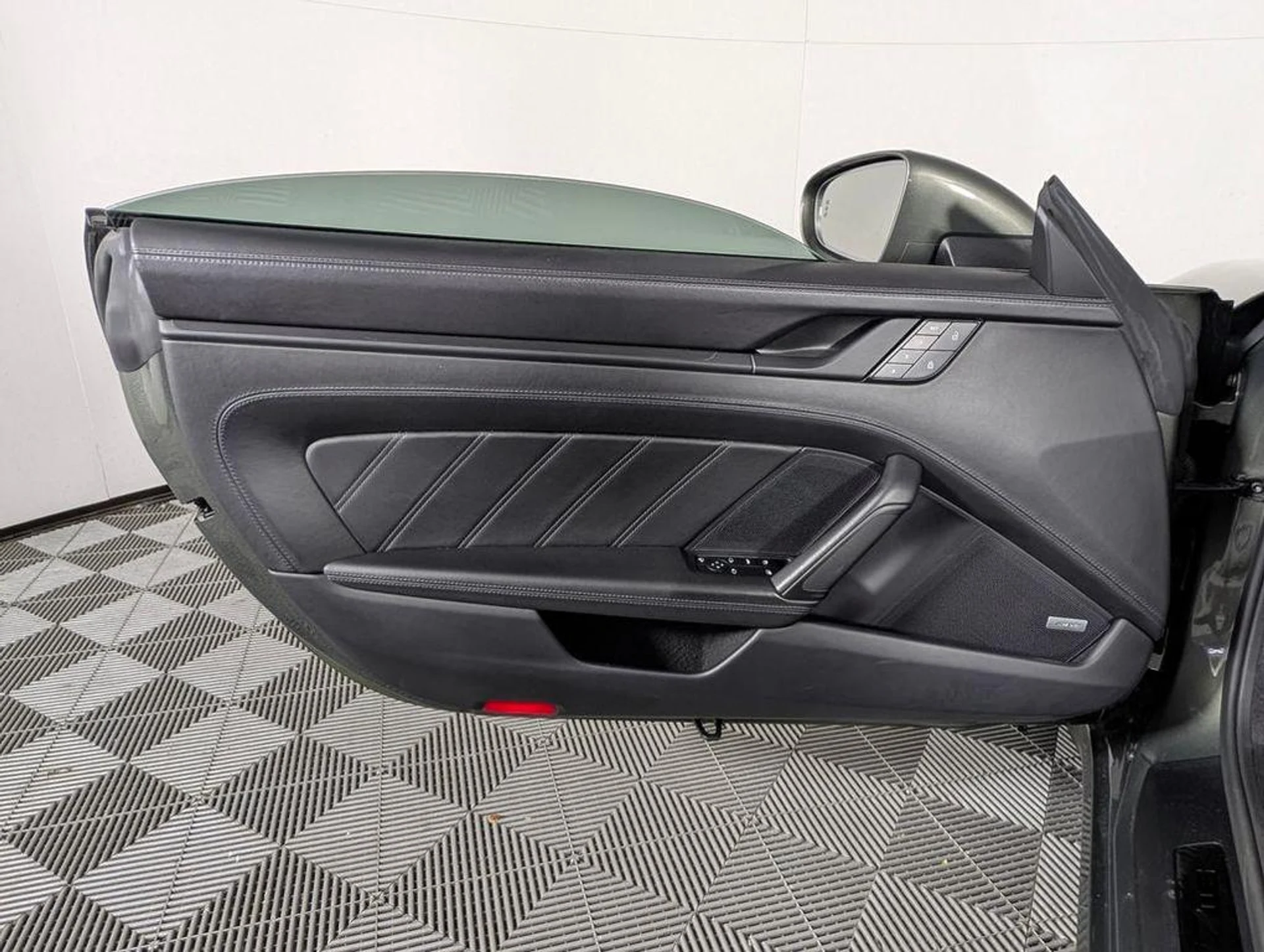 mph021_1451138219_y_ZDY_3_H_Eb_Nu3p_OD_4m_ASLLL_Yjx_Fo_E_502a9ad4fe