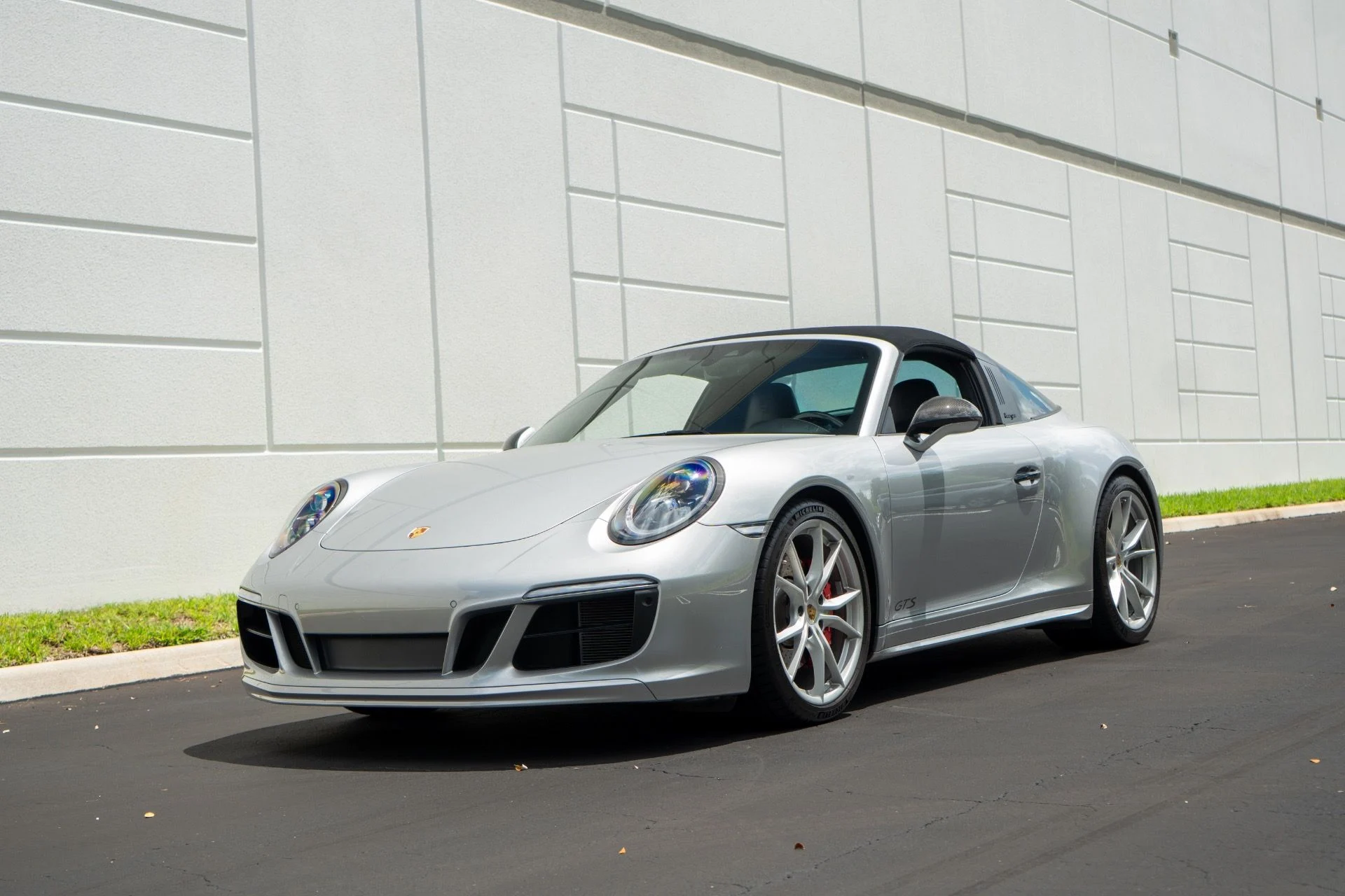 mph021_1451627506_Used_2019_Porsche_911_Targa_4_GTS_1756154089_9fb8374fe6