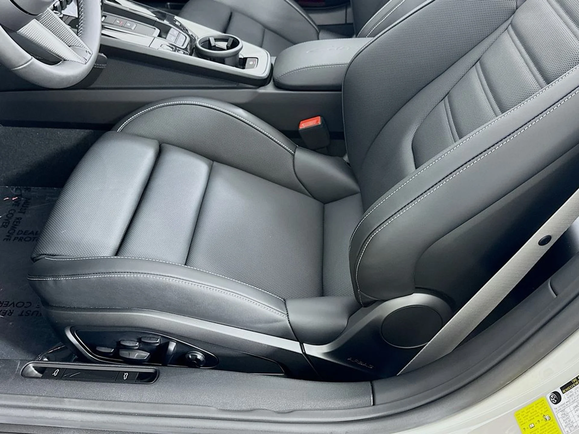 mph021_145327974_a5510e54cc9286d9f3215727675ee993x_abba25c8d4