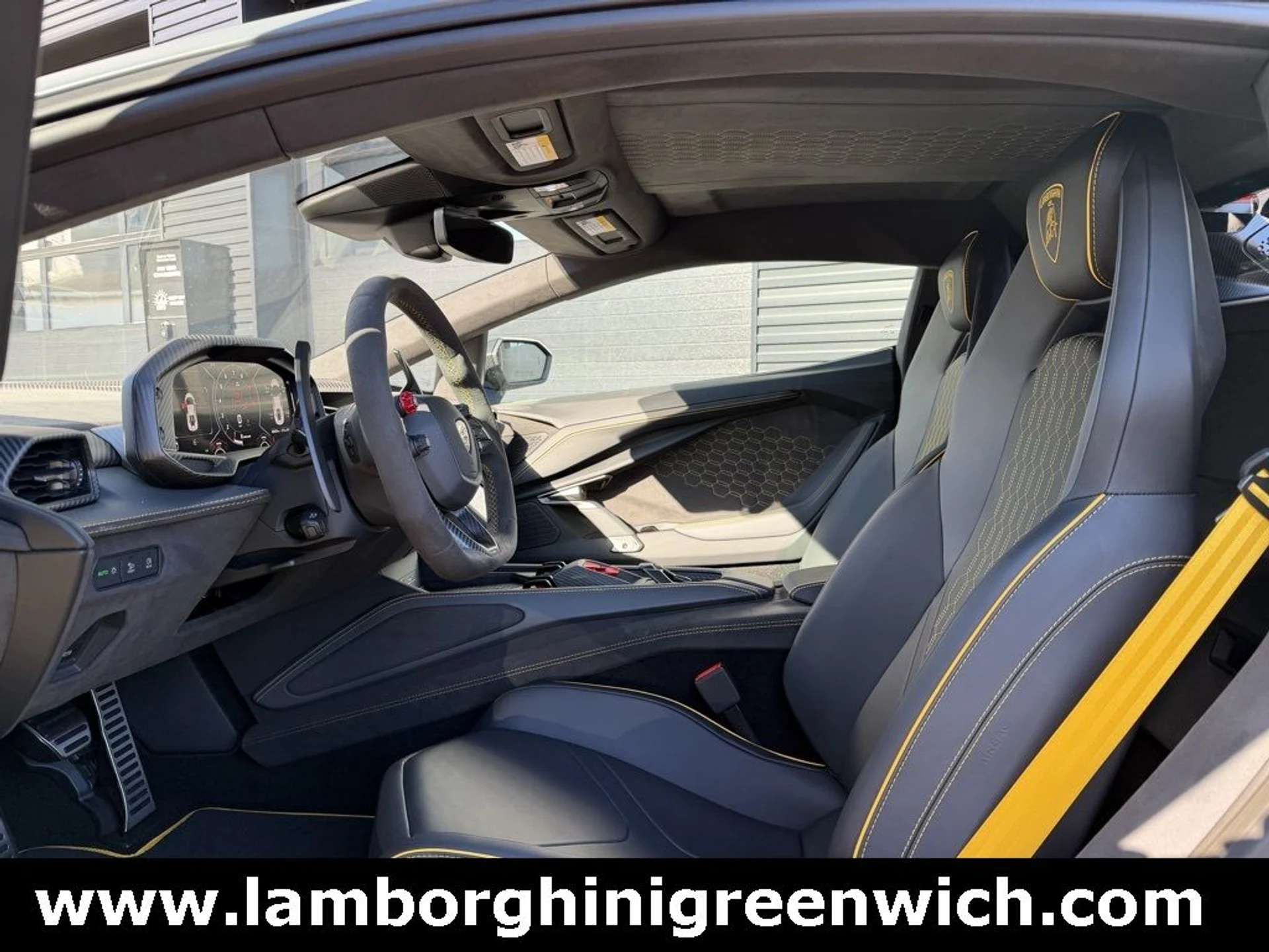 mph021_145552353_3fbc473a4ff7a2fe950f5d6a2bcb38fbx_26633ef6db