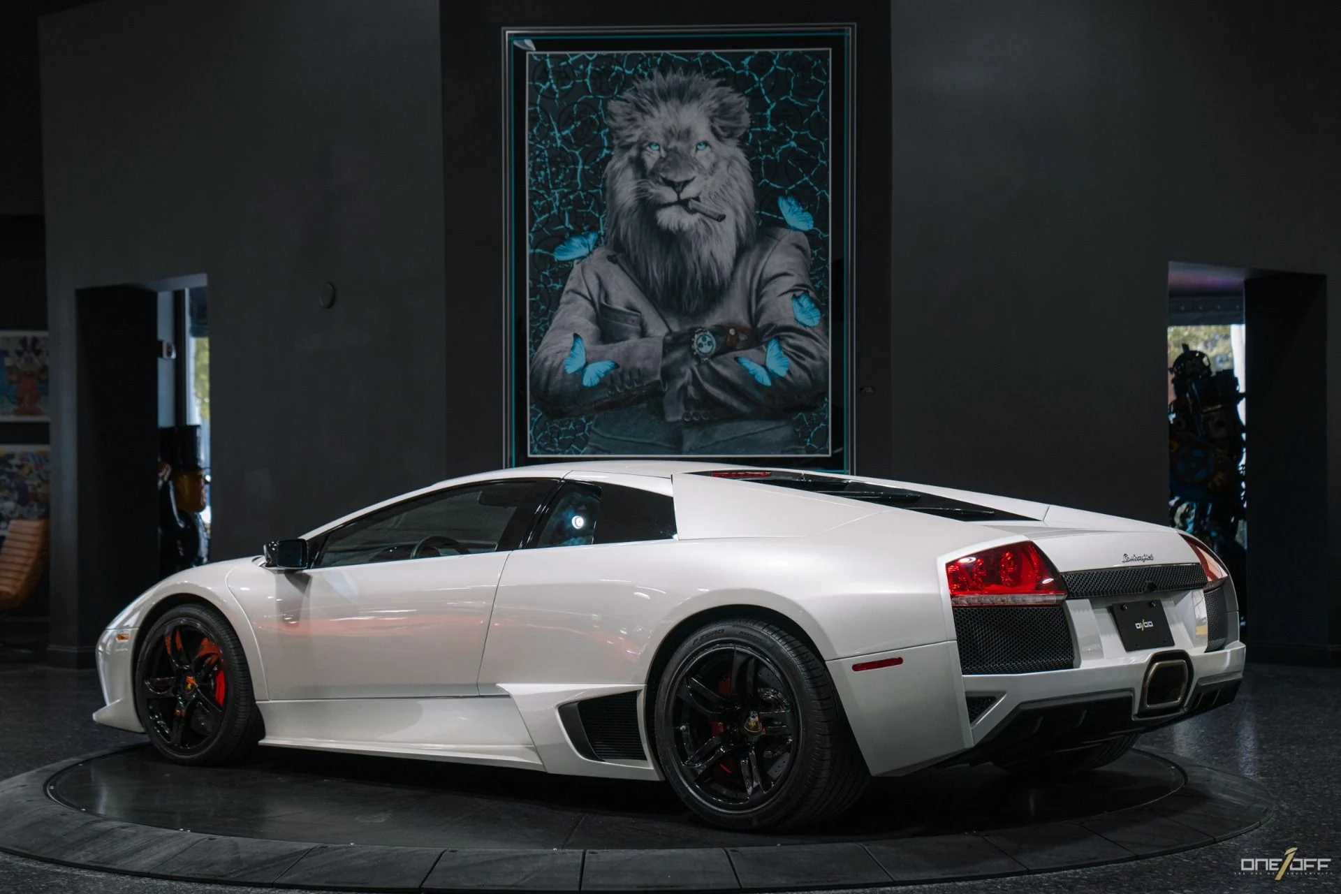 mph021_1467127992_Used_2009_Lamborghini_Murcielago_LP_640_in_Balloon_White_over_Red_Interior_w_Front_Lift_1754600274_e9052fedbb