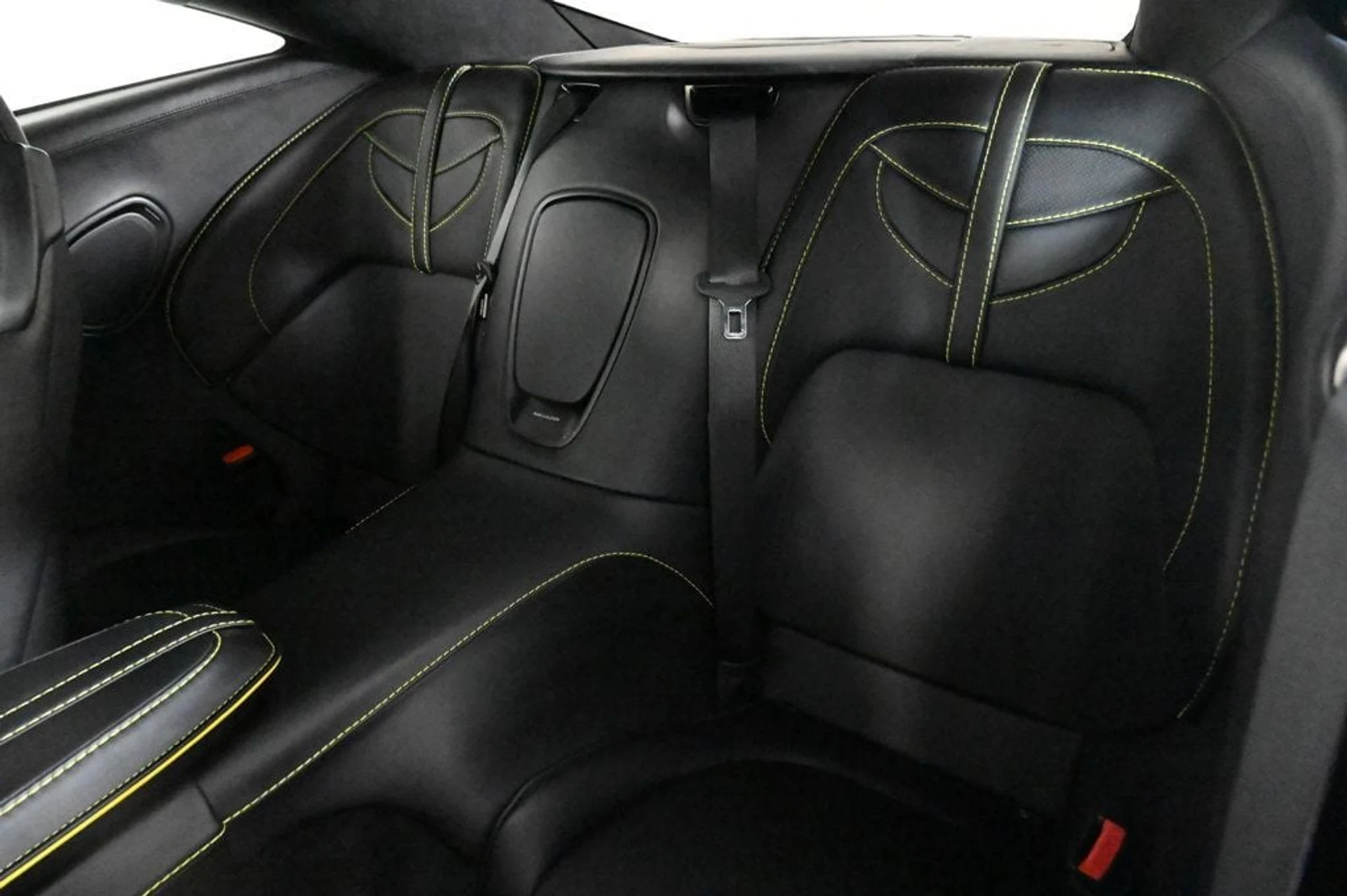 mph021_1487027743_used_2021_aston_martin_dbs_superleggera_11350_22941074_21_1024_3a077831cd