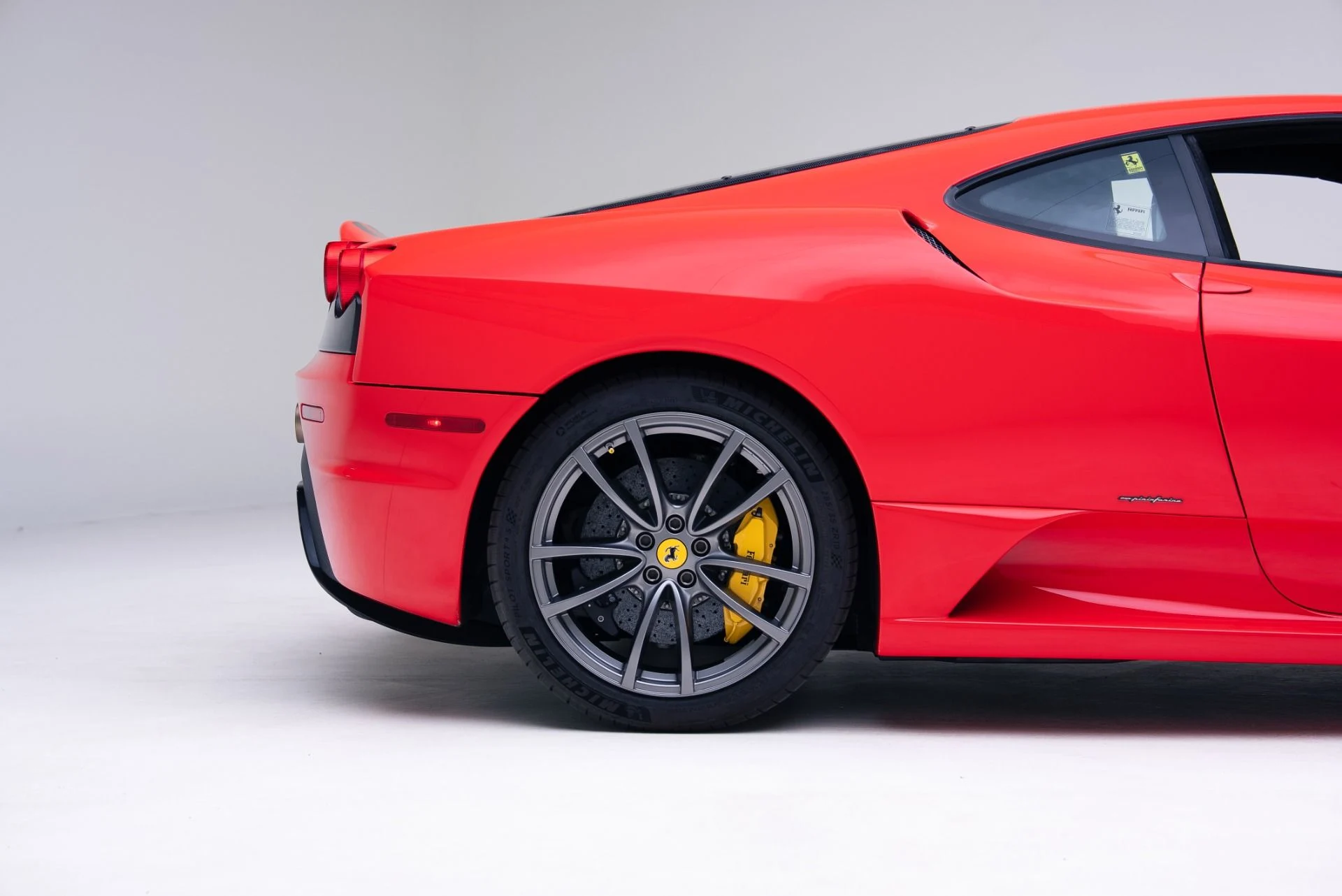 mph021_1487420637_Used_2009_Ferrari_430_Scuderia_1768264426_d35371c2ef