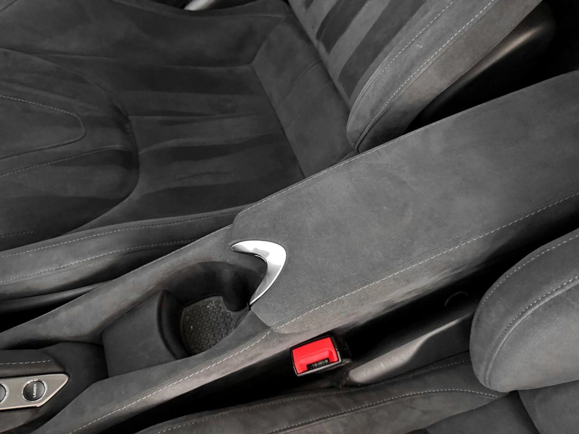 mph021_1490114694_c0b9fb5ceec9e00fbf903fc85e386cc2x_c91e3022c9