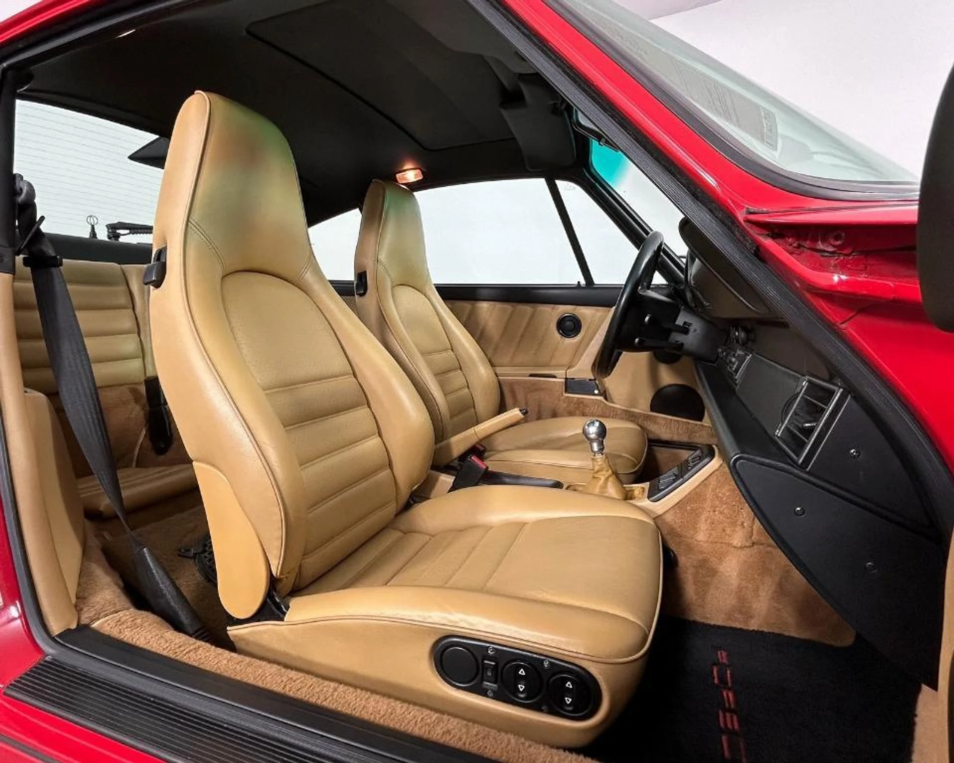 mph021_1504035684_b_Y_OW_4l_Y5b_Oe_Eu_Q_Wp69_ETDU_80_f4edd8738e