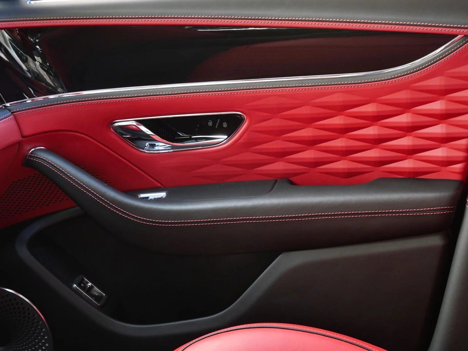 mph021_1511124555_5dd219f995ad7fc2fafe4862cb19e51fx_3e844fee86