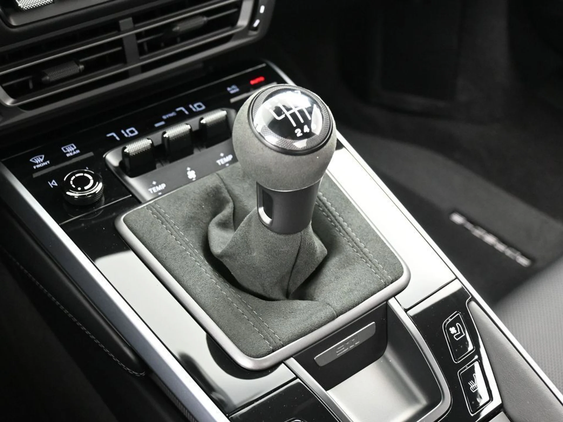 mph021_152287984_b0e69476_1d43_4462_8a2a_7799edcde002_310b241228