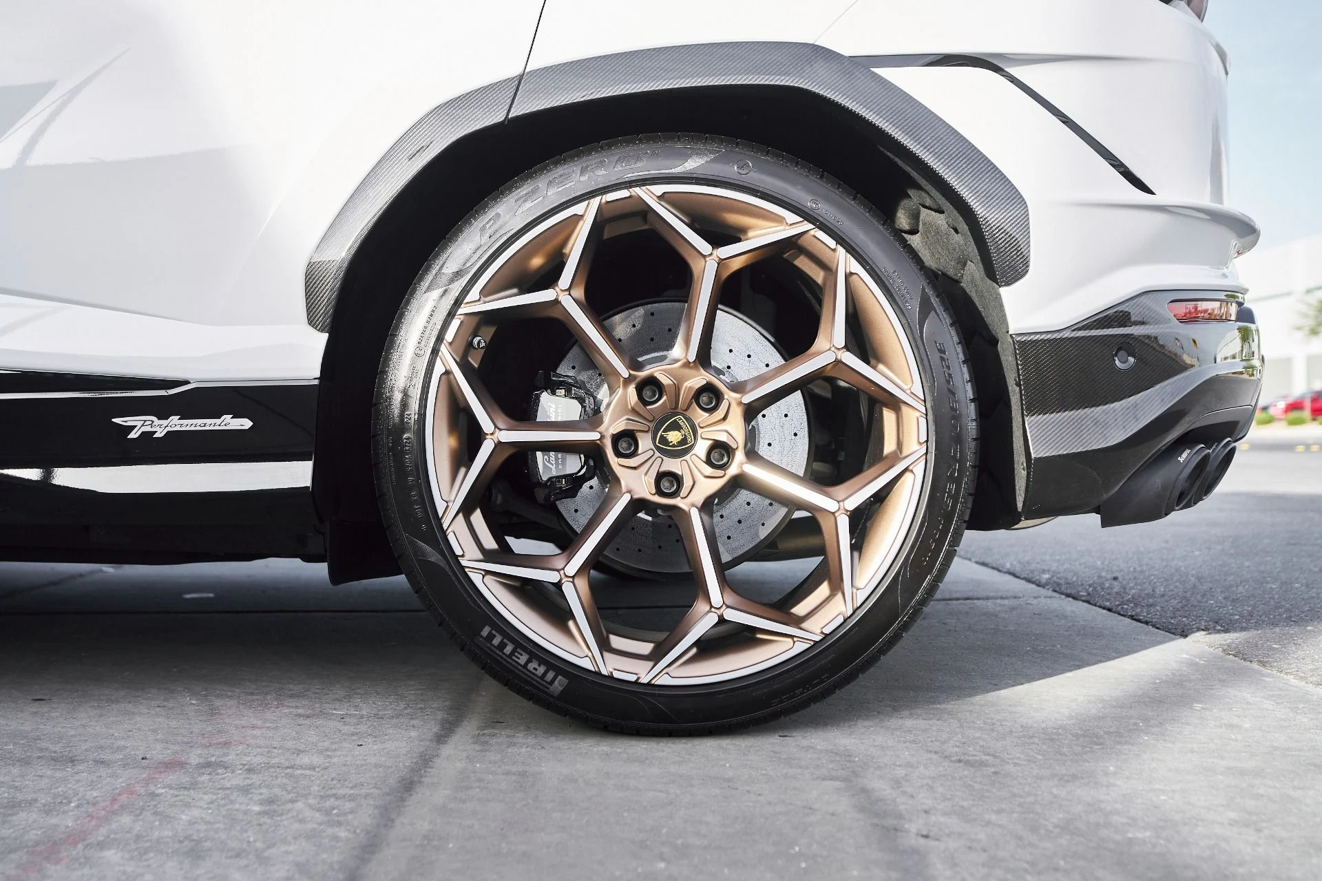 mph021_1525986824_Used_2024_Lamborghini_Urus_Performante_1764730689_f43bf84331