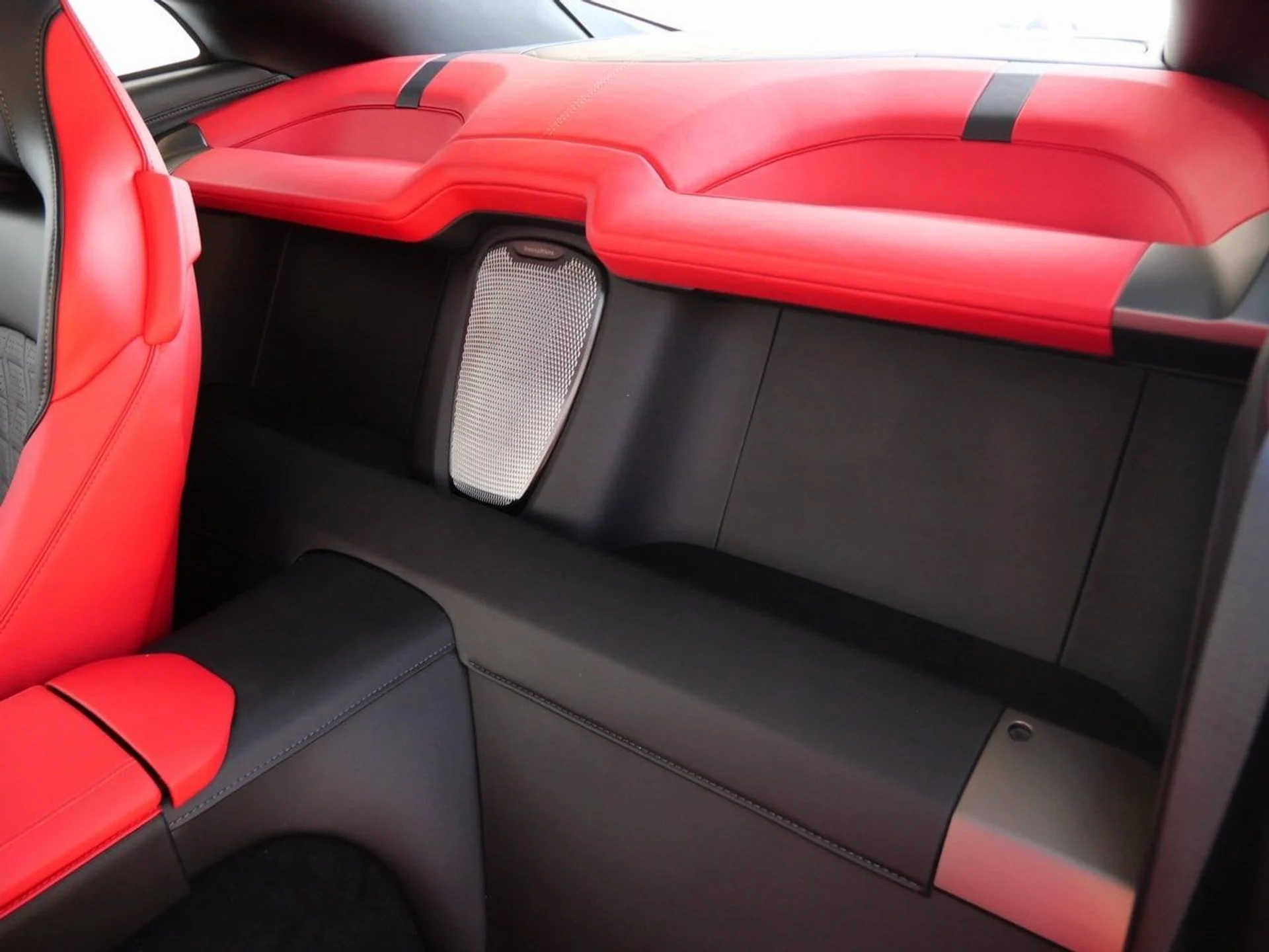 mph021_1540726004_ef61040d0d6cce3c6837ac2cb8c06918x_8485f6aeb9