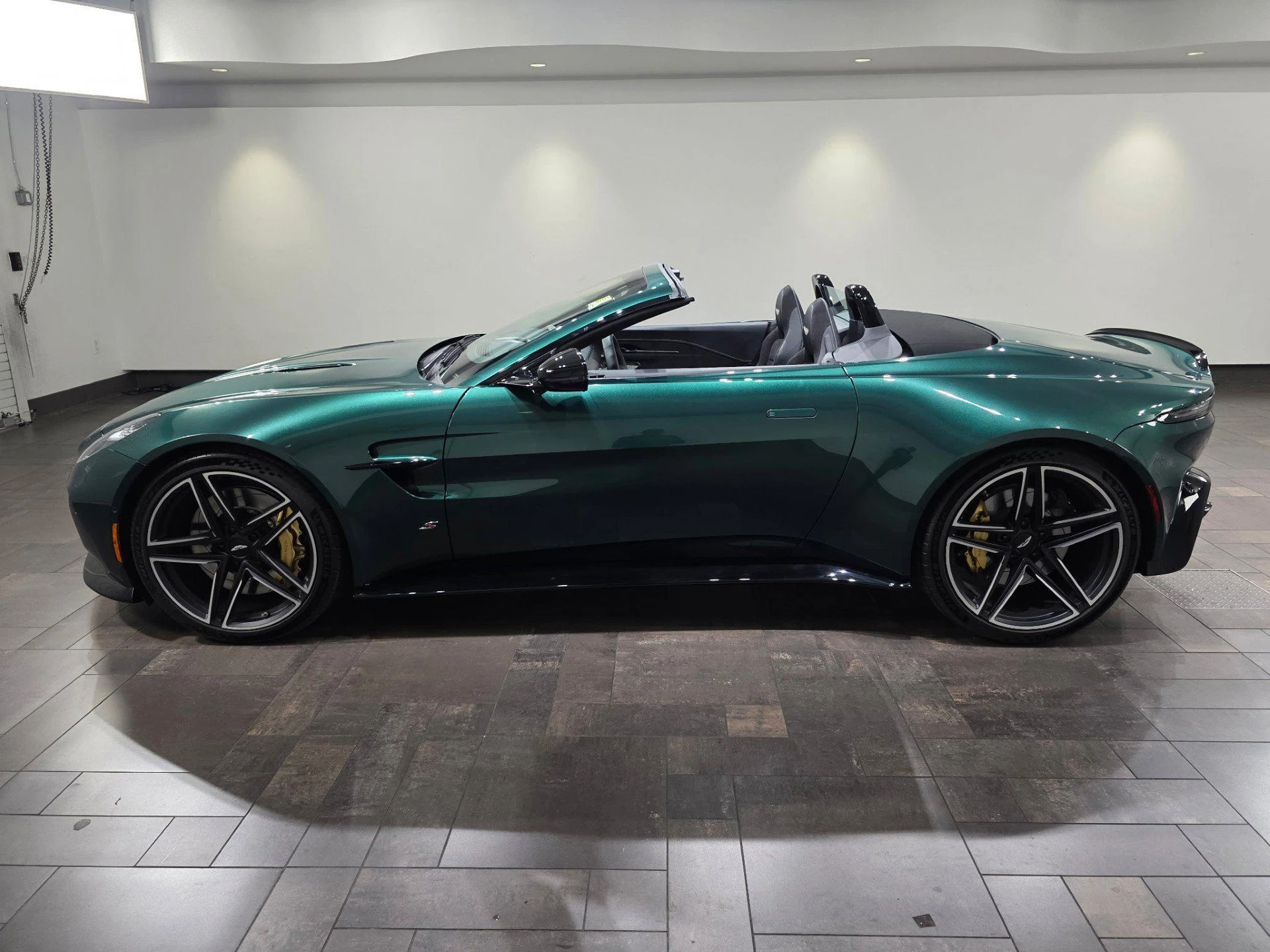 mph021_1550487860_2b97979ae5cbaadaedb6190e001781c9_b478ea2293