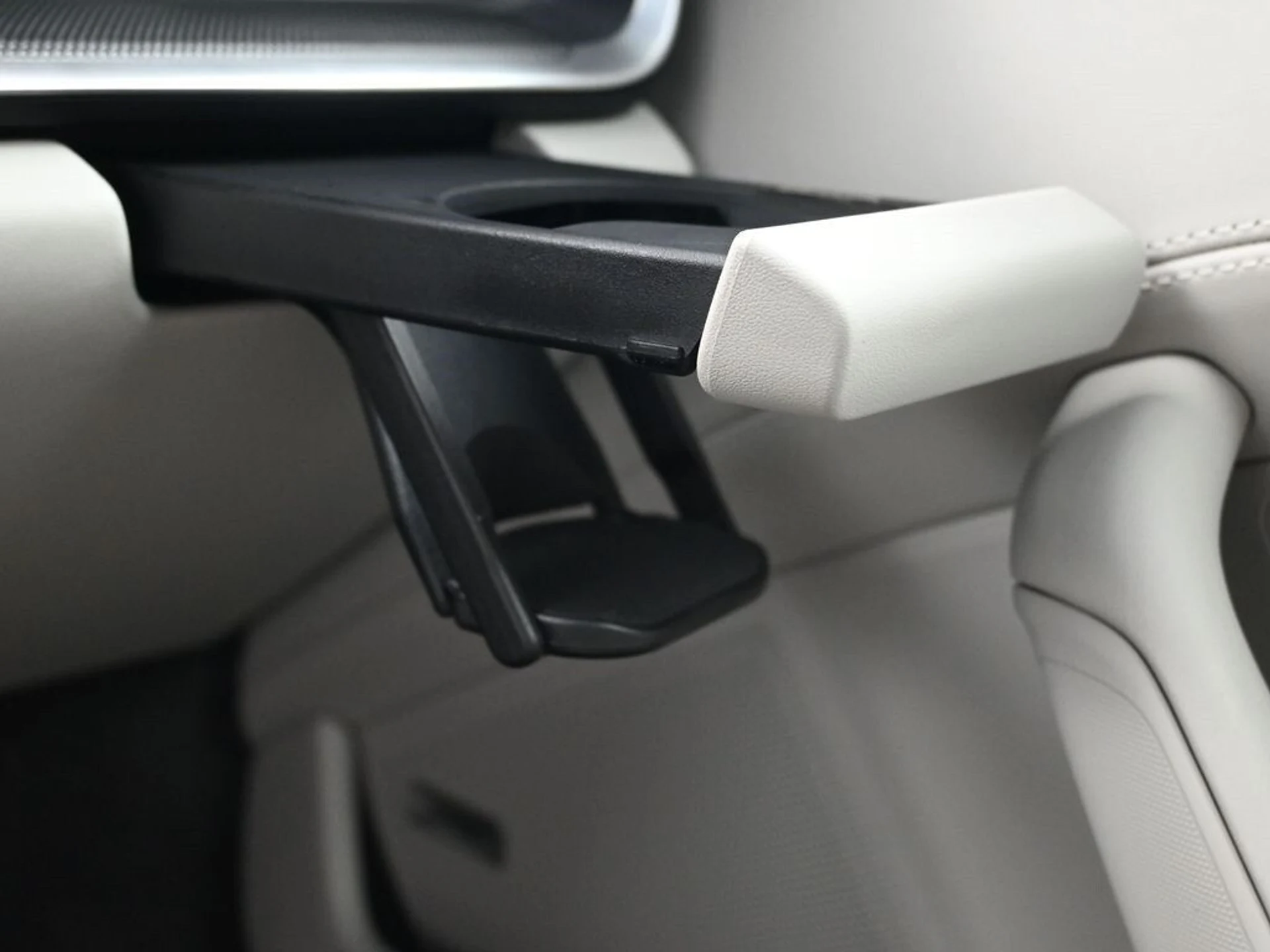 mph021_1558253088_5492cb50a9ffe3dd37614c49f8df6c9bx_28f42e5288