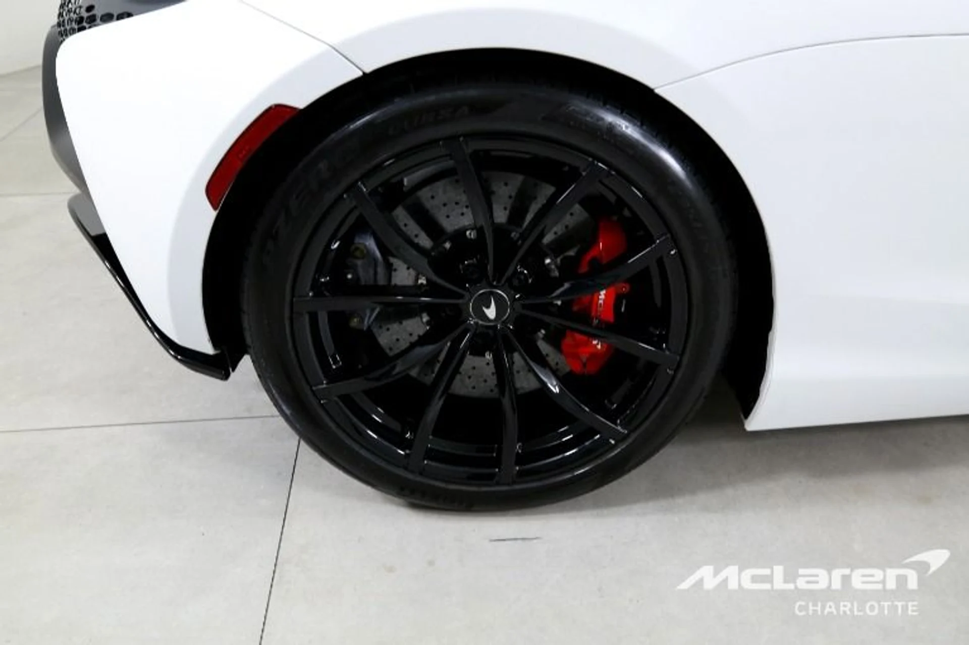 mph021_1571567329_Used_2024_Mc_Laren_Artura_d8a8c05111