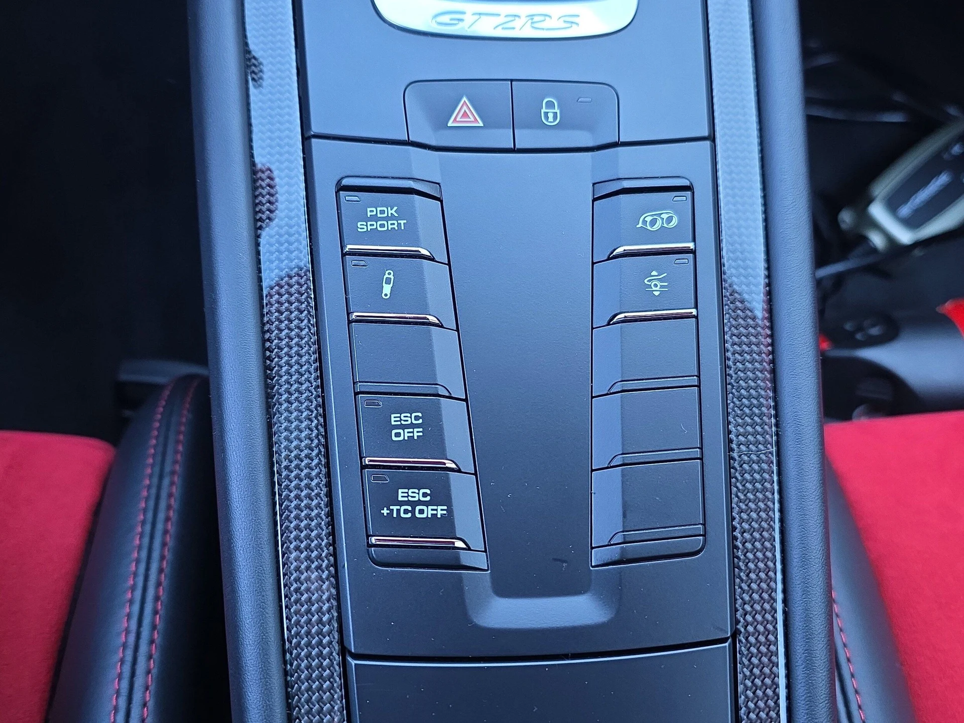 mph021_1575800787_4e9b81b7aad6e060f52e6286eb8485e3x_67c2252ec2