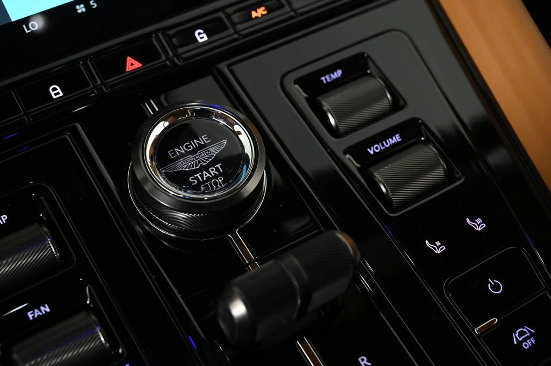 mph021_1576833062_new_2026_aston_martin_db12_coupe_11350_22943033_21_1024_be2d7c07b0