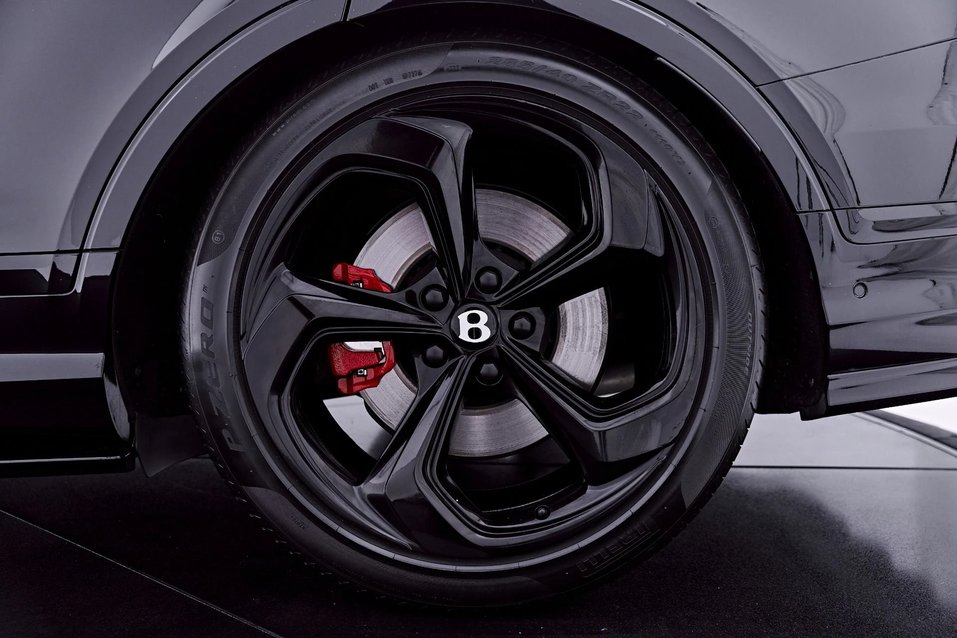 mph021_1578296889_Used_2023_Bentley_Bentayga_S_1782967306_12916a479a