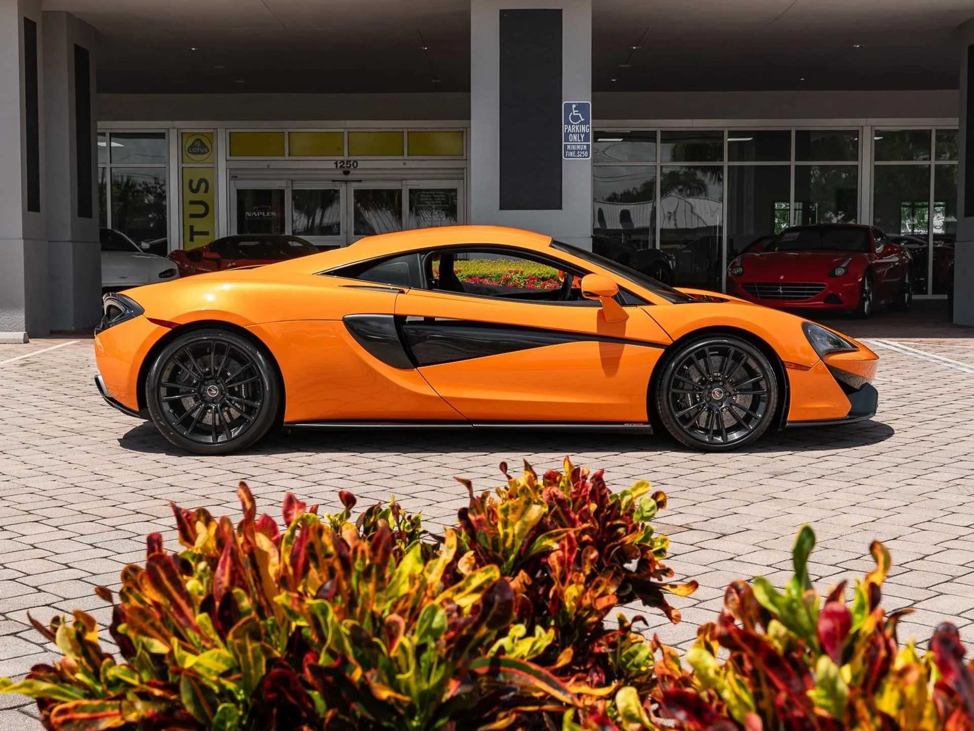 mph021_1582761147_Used_2016_Mc_Laren_570_S_1756483745_e7b0f16787