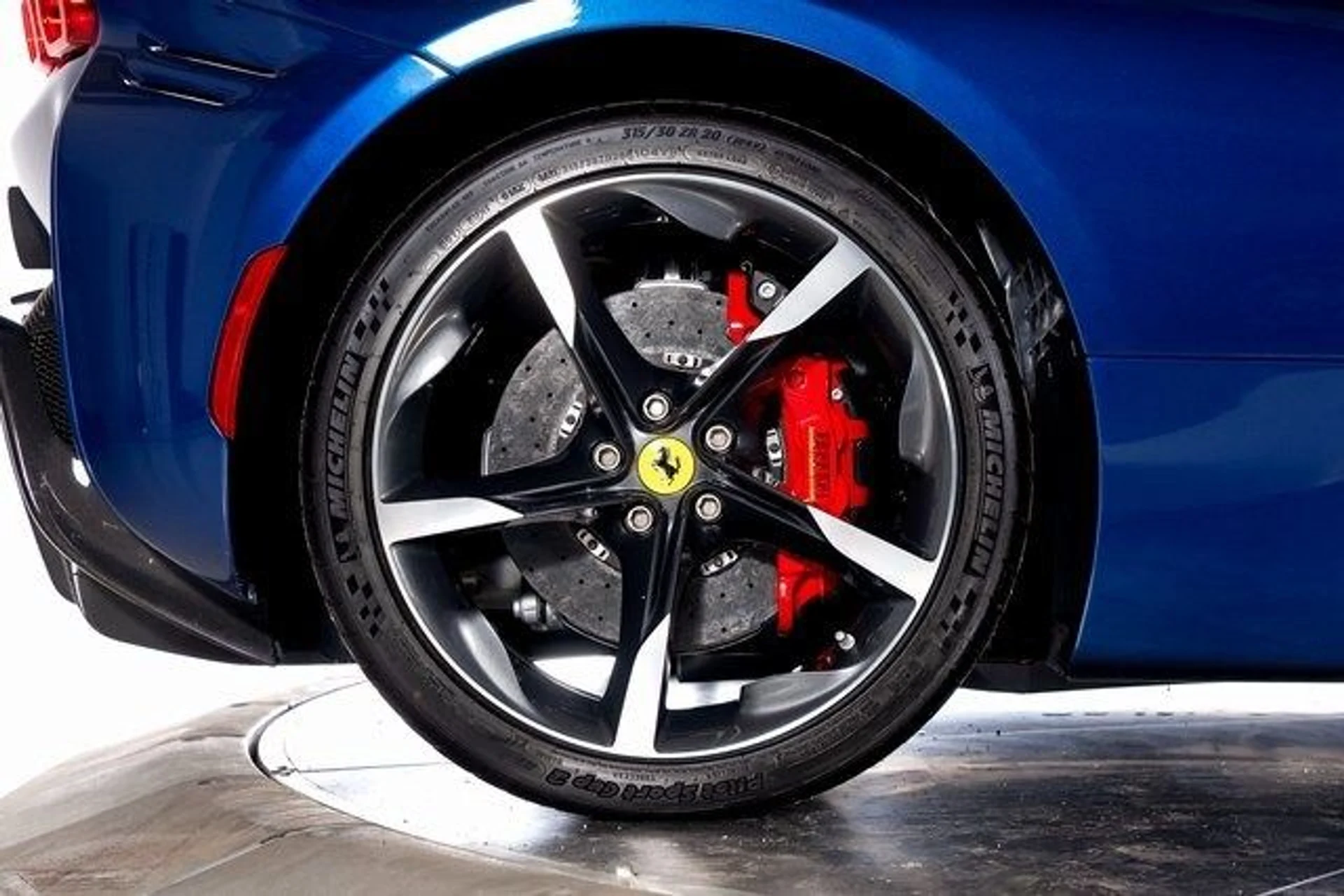 mph021_1583383317_68846be1de7c5a6a407b18042305f63dx_56ccedfa69