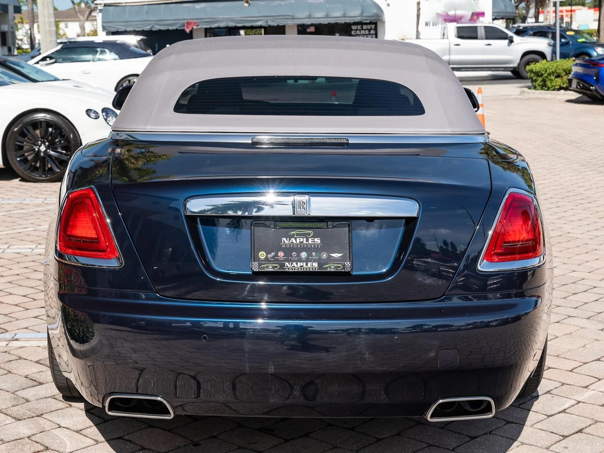 mph021_1598363613_Used_2018_Rolls_Royce_Dawn_Convertible_1764360444_0919bcbca5