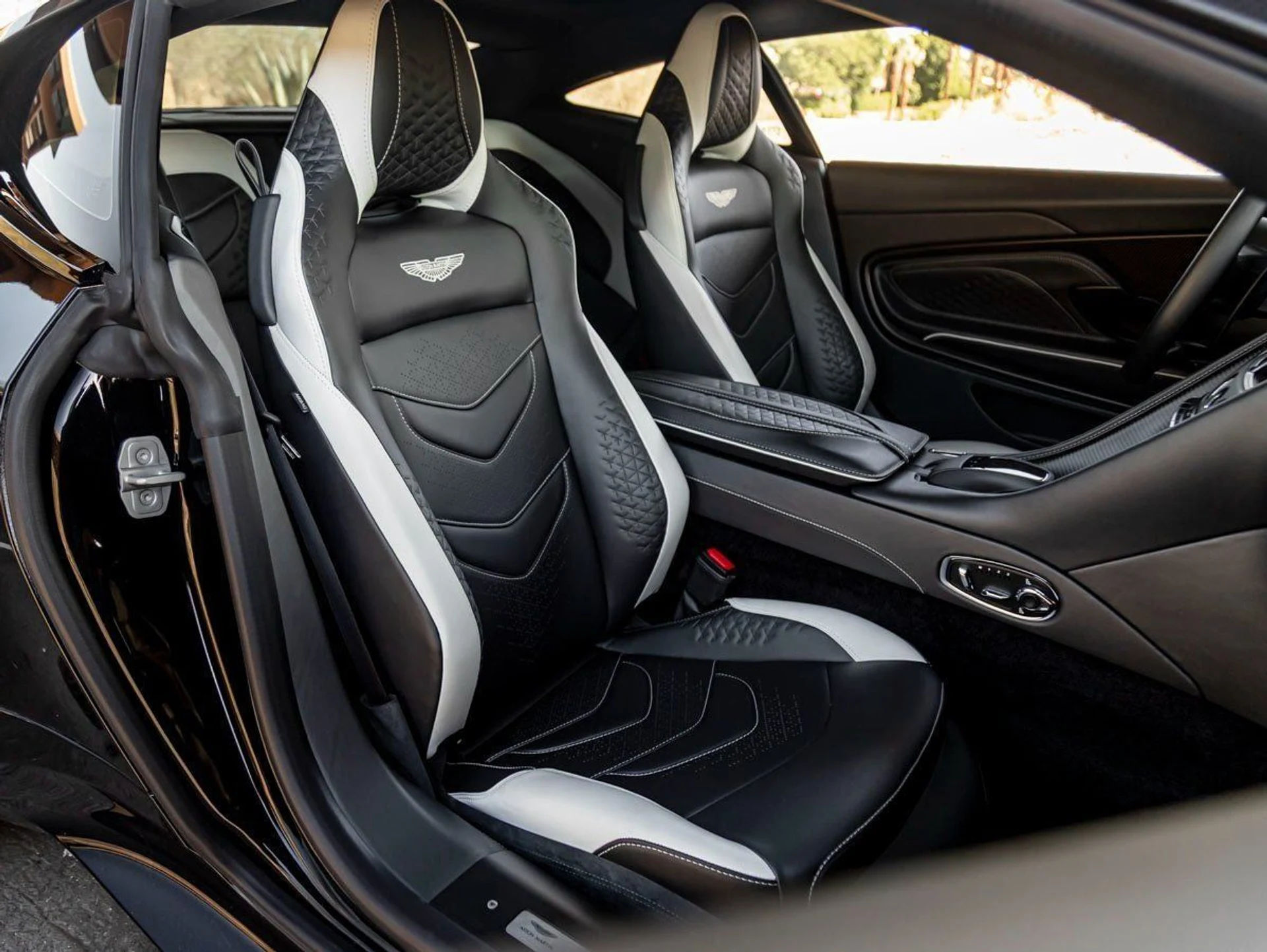 mph021_160282563_22_df77d49daf