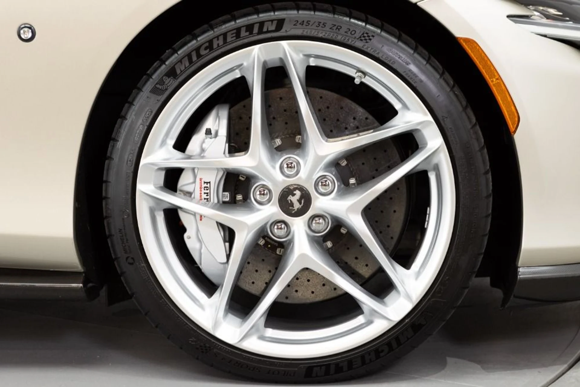 mph021_1606523102_Used_2024_Ferrari_Roma_Spider_81c0d8fb0c