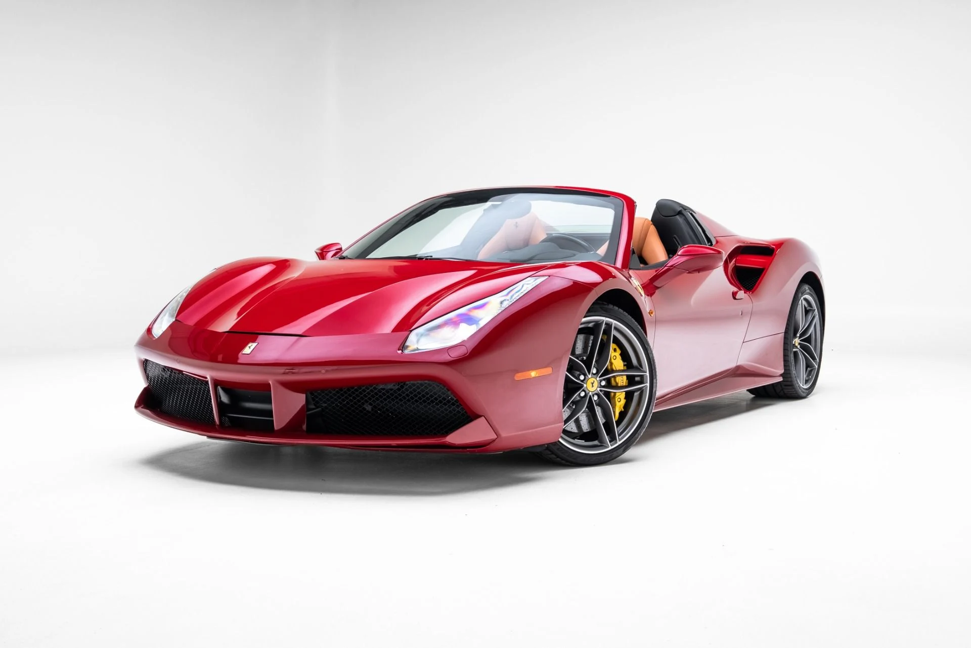 mph021_1609980755_Used_2019_Ferrari_488_Spider_1773085890_e3f1e01c2b