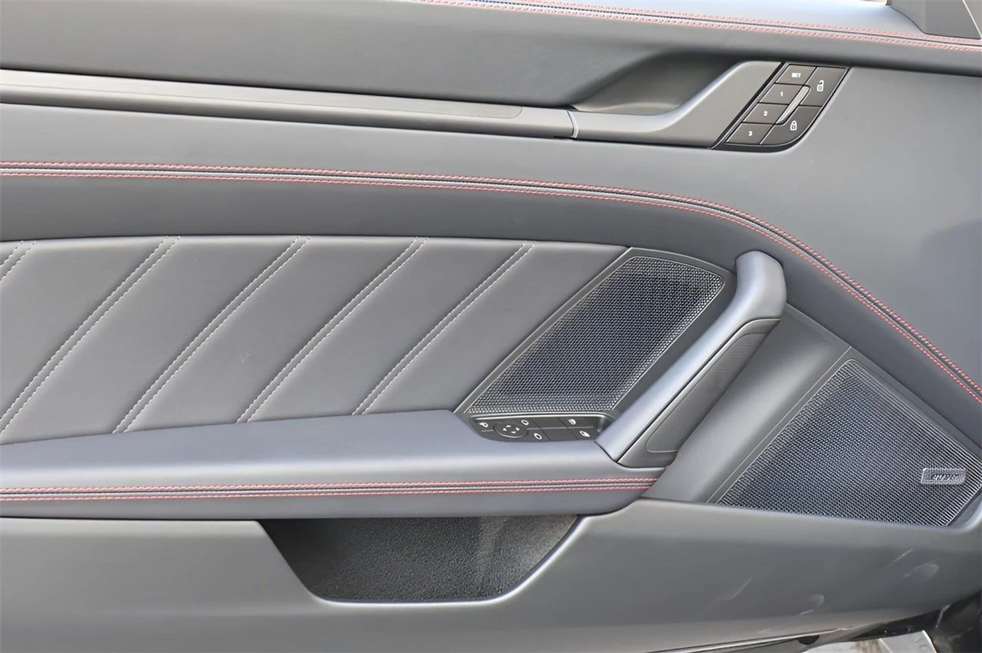 mph021_1618918633_22_e73a1f30e6