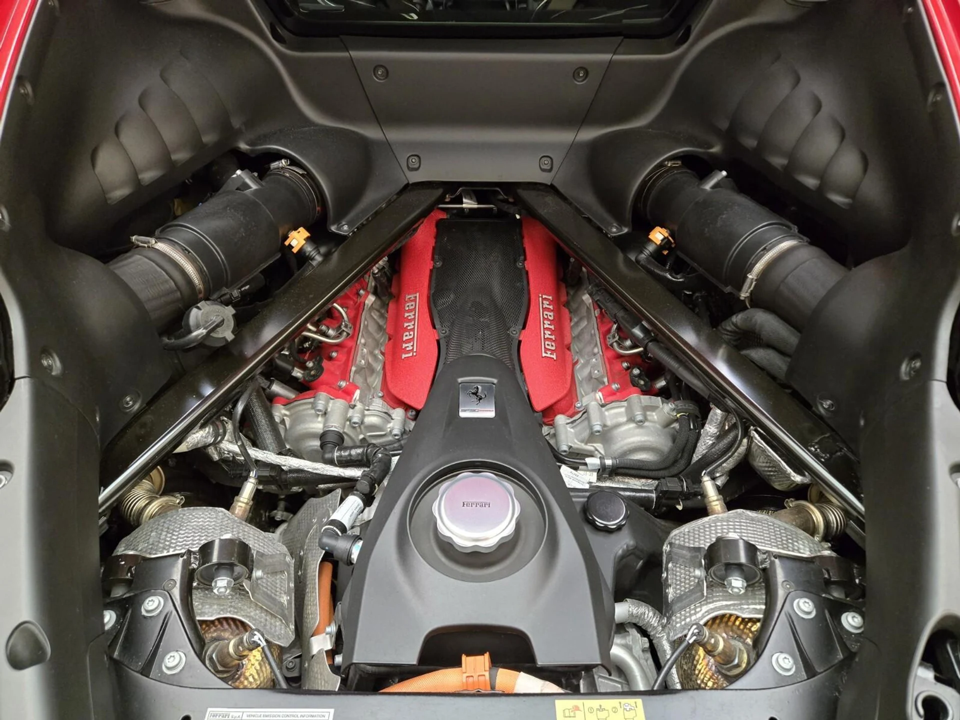 mph021_1626538489_Used_2021_Ferrari_SF_90_Stradale_1762500916_37b34a1968