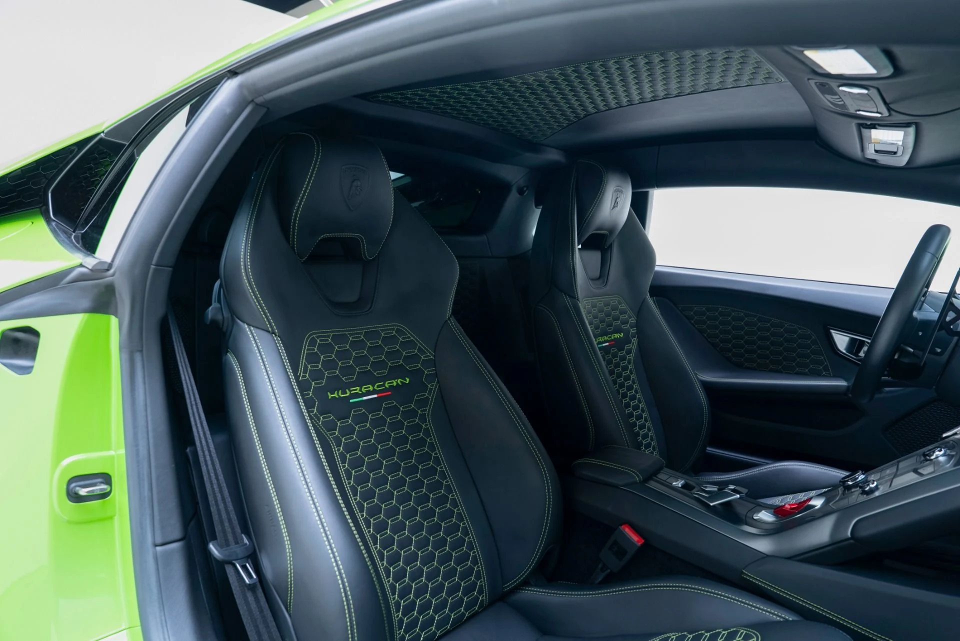 mph021_1631546531_Used_2019_Lamborghini_Huracan_LP_580_2_1780329686_aa9bc3f251