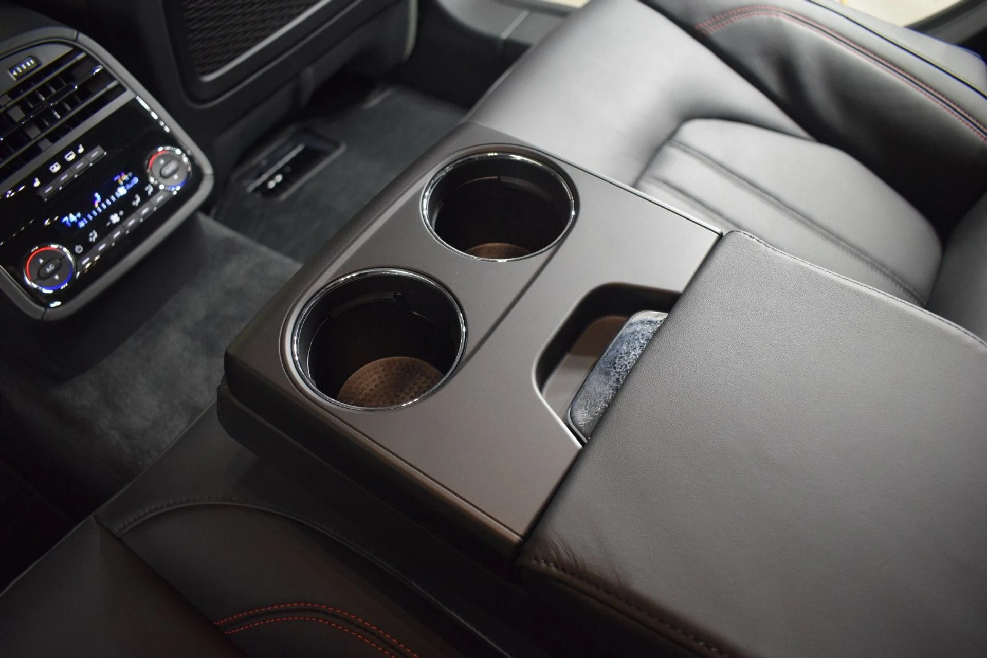 mph021_1633478335_e01384f0d83884a4219e416ee8cdf58ax_6c396dbe93