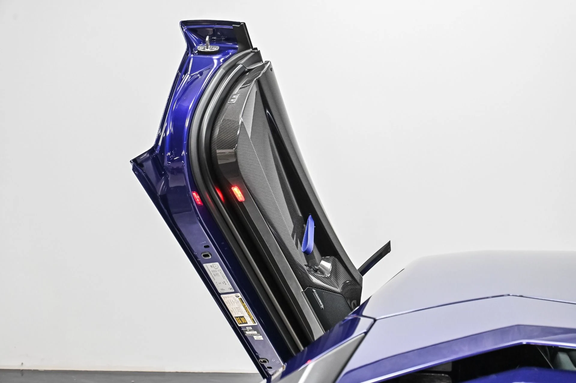 mph021_1638226586_Used_2019_Lamborghini_Aventador_SVJ_1760550459_c2c9bb07a7