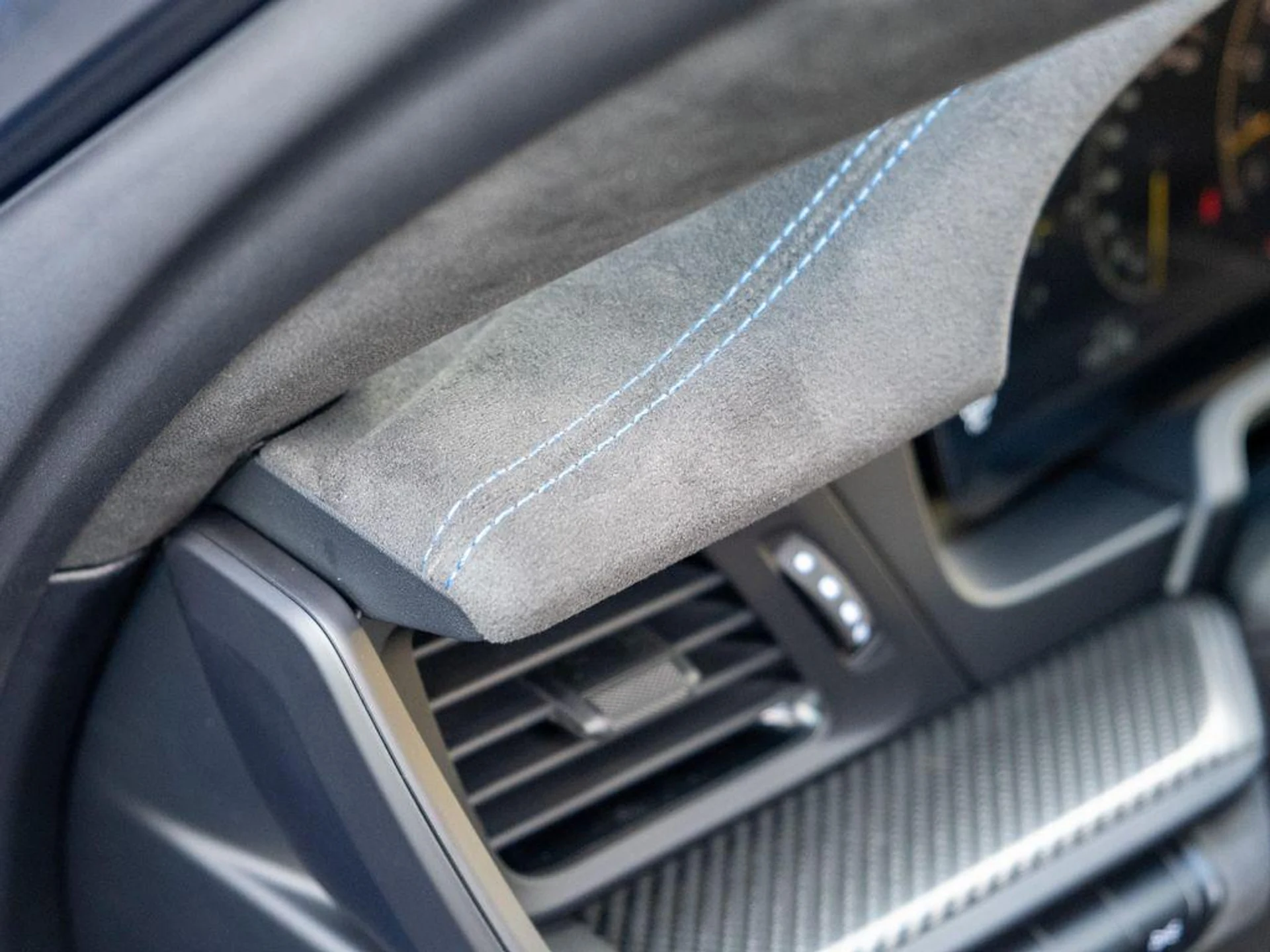 mph021_163948934_4i83_MOV_j6g_Zgx0u_Xf9ka_H_Sz80_c0548dc6e1