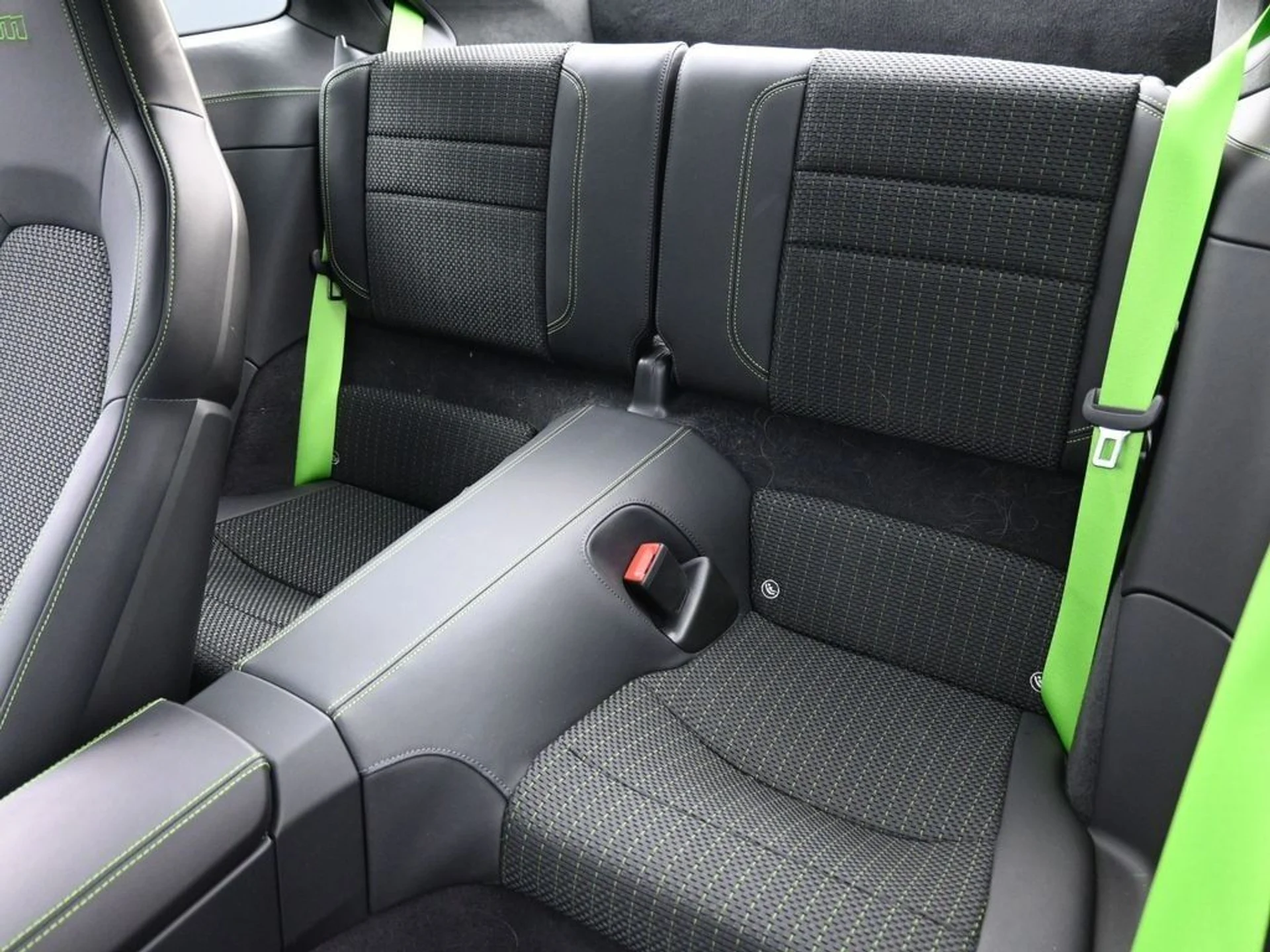 mph021_16407311_229ca37d337bcea15a14fa5e08749b51x_32dd5be65a