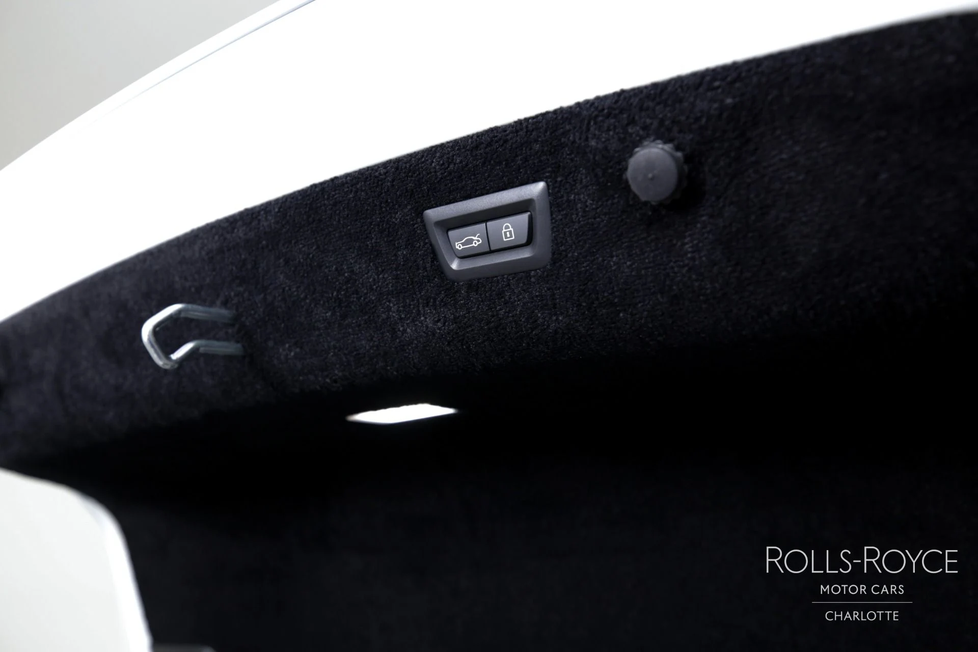 mph021_164435548_Used_2024_Rolls_Royce_Spectre_1709308220_bceaa5858b