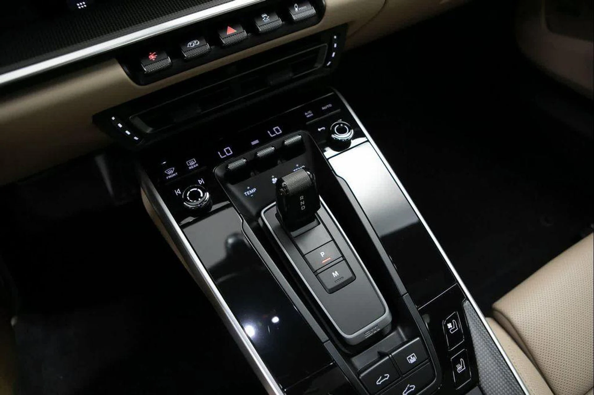 mph021_164521670_j_Sv_SGVA_5_R3_e9_QJ_Azoiq_Ju_n_k_96a3d67a87