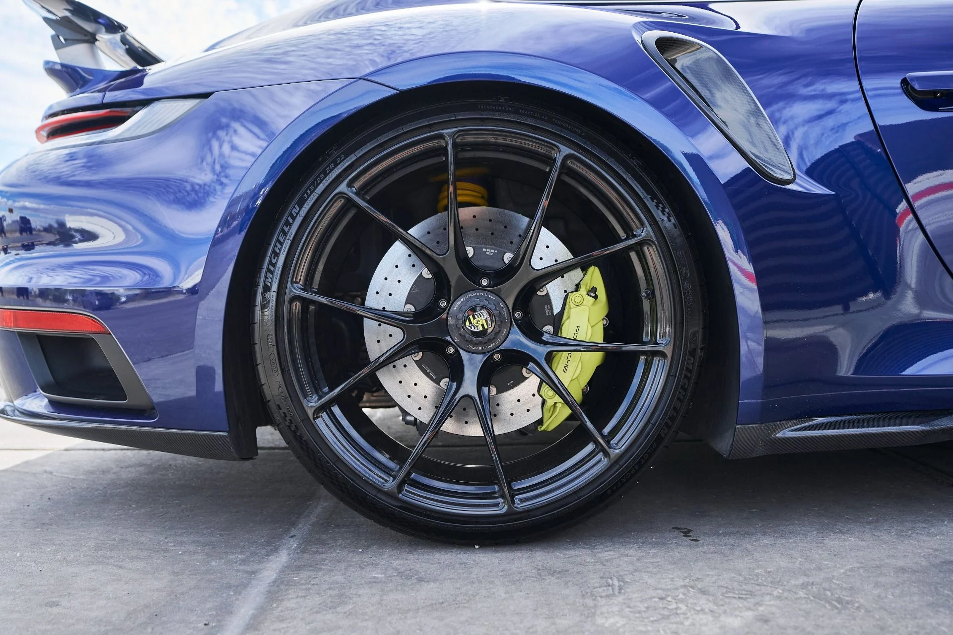 mph021_1646287206_Used_2022_Porsche_911_Turbo_S_1760421812_788b786881