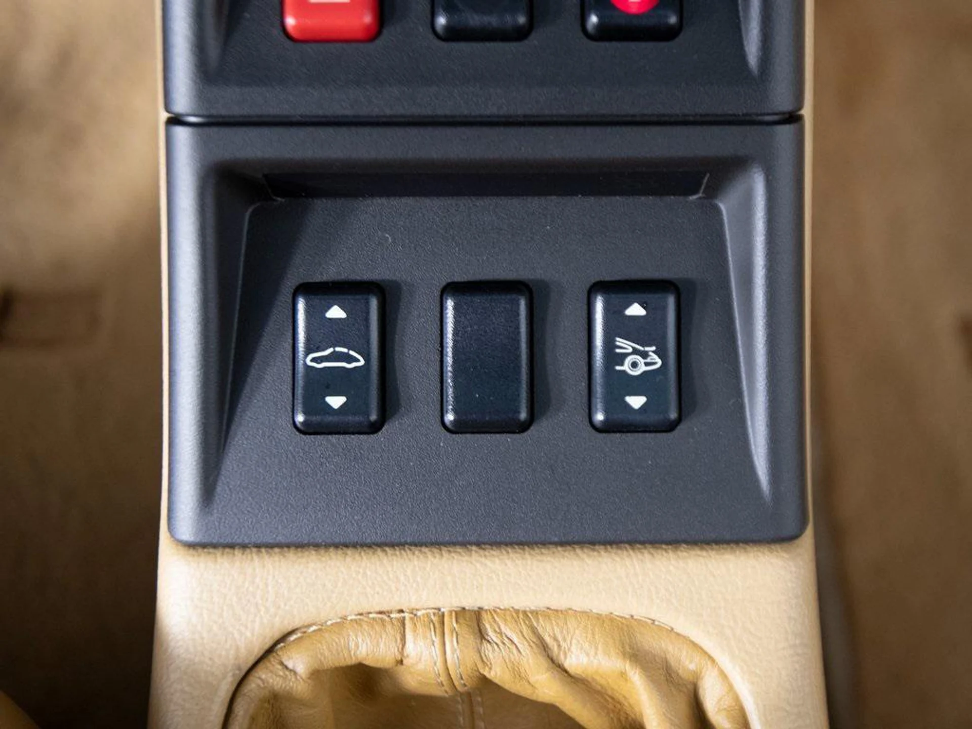 mph021_1650081245_tr1f_G_HS_ljryqq_Q_Ic_LIKWT_75_Cw_dfcaba60a0