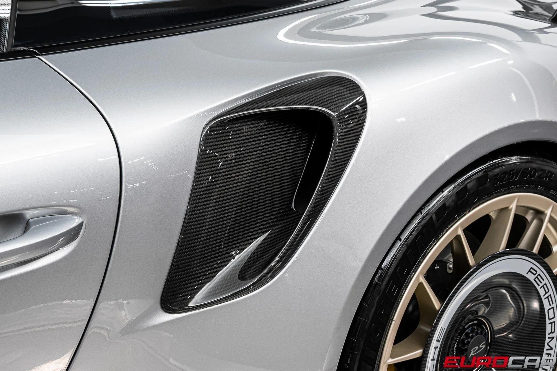 mph021_165284206_image_22_589395120d