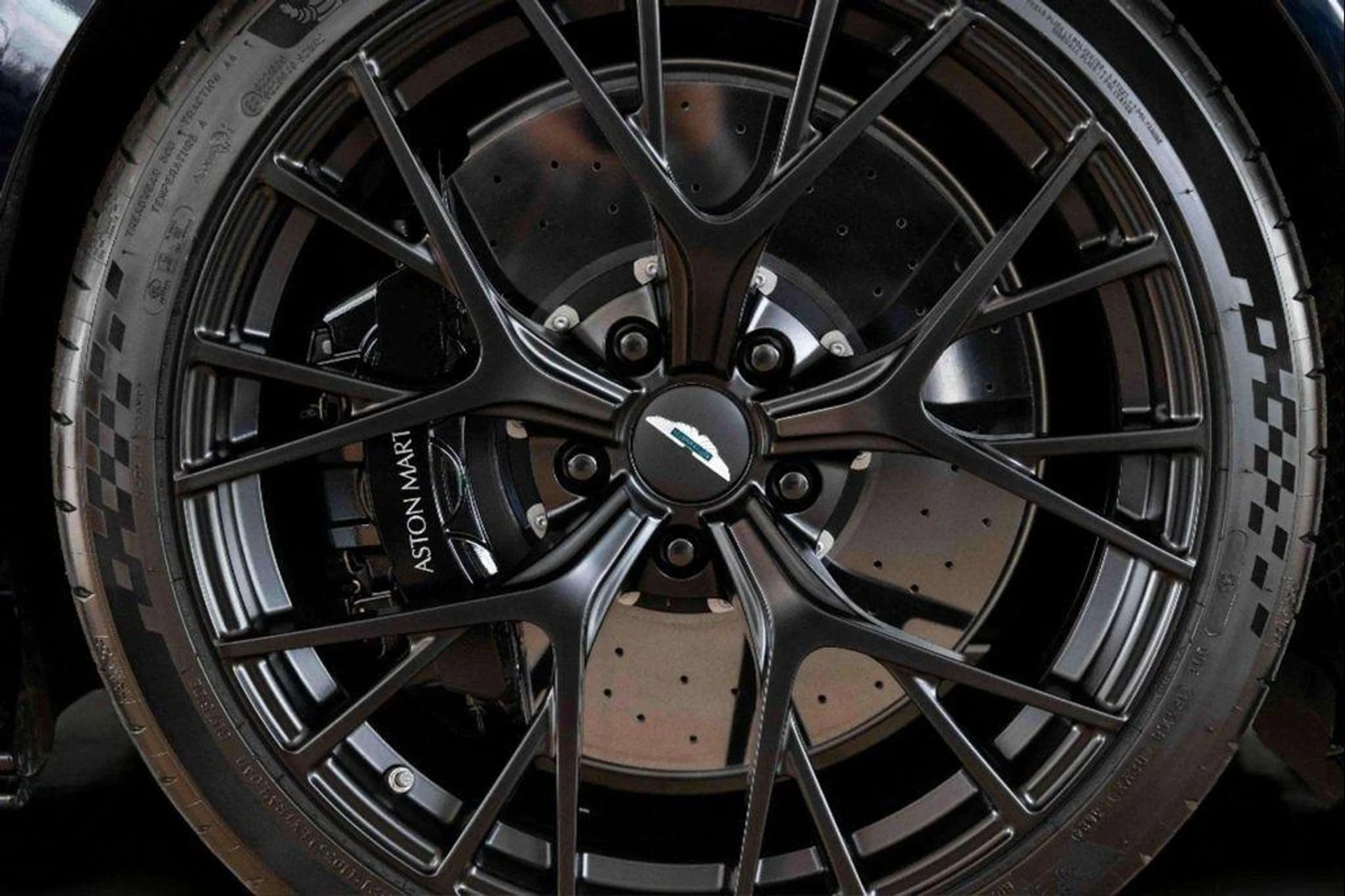 mph021_1654086754_95t_DA_u_Q_LD_Zh1_J_Jr_YW_Ld_O3_Vjw_63e9e9be86