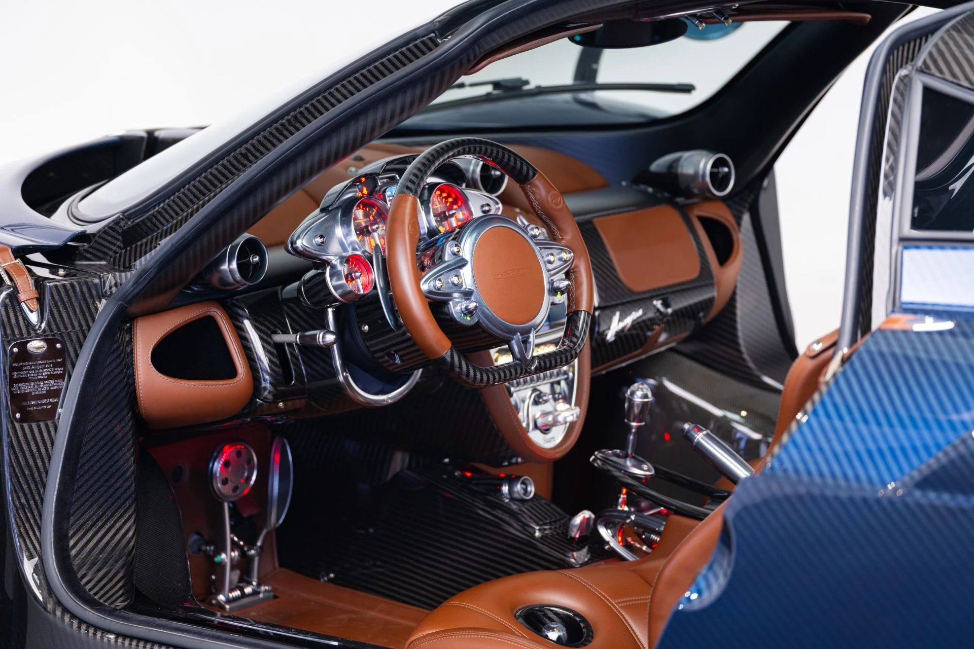 mph021_165536506_Used_2014_Pagani_Huayra_Tempesta_ab1b2341d1