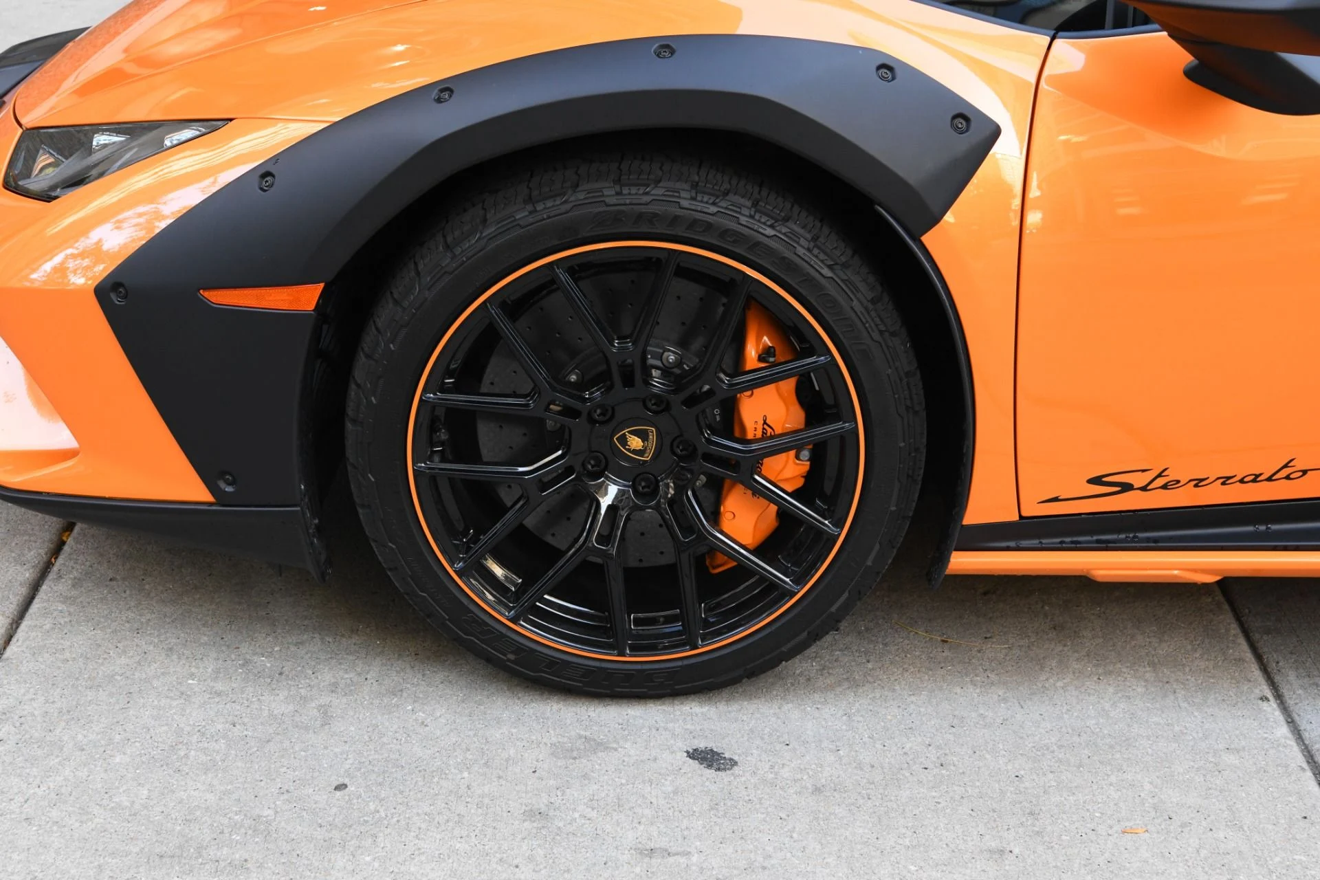 mph021_1663802085_Used_2023_Lamborghini_Huracan_Sterrato_1748536485_6e9fe3780b