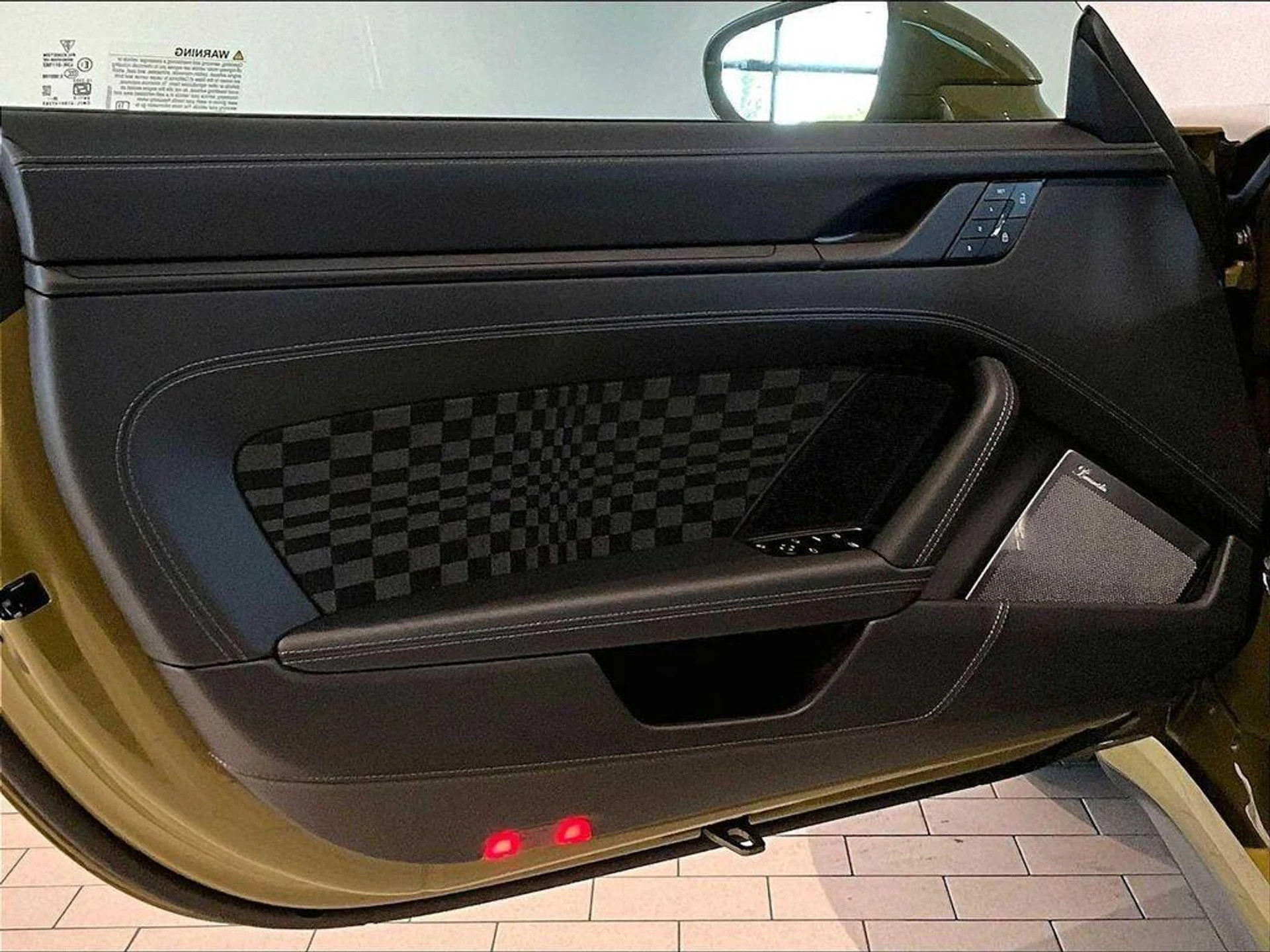 mph021_1666079670_w_P_Nvd_MW_Dk_NZ_Llbm_L3lu4kxk7z_Fg_b0eba51140