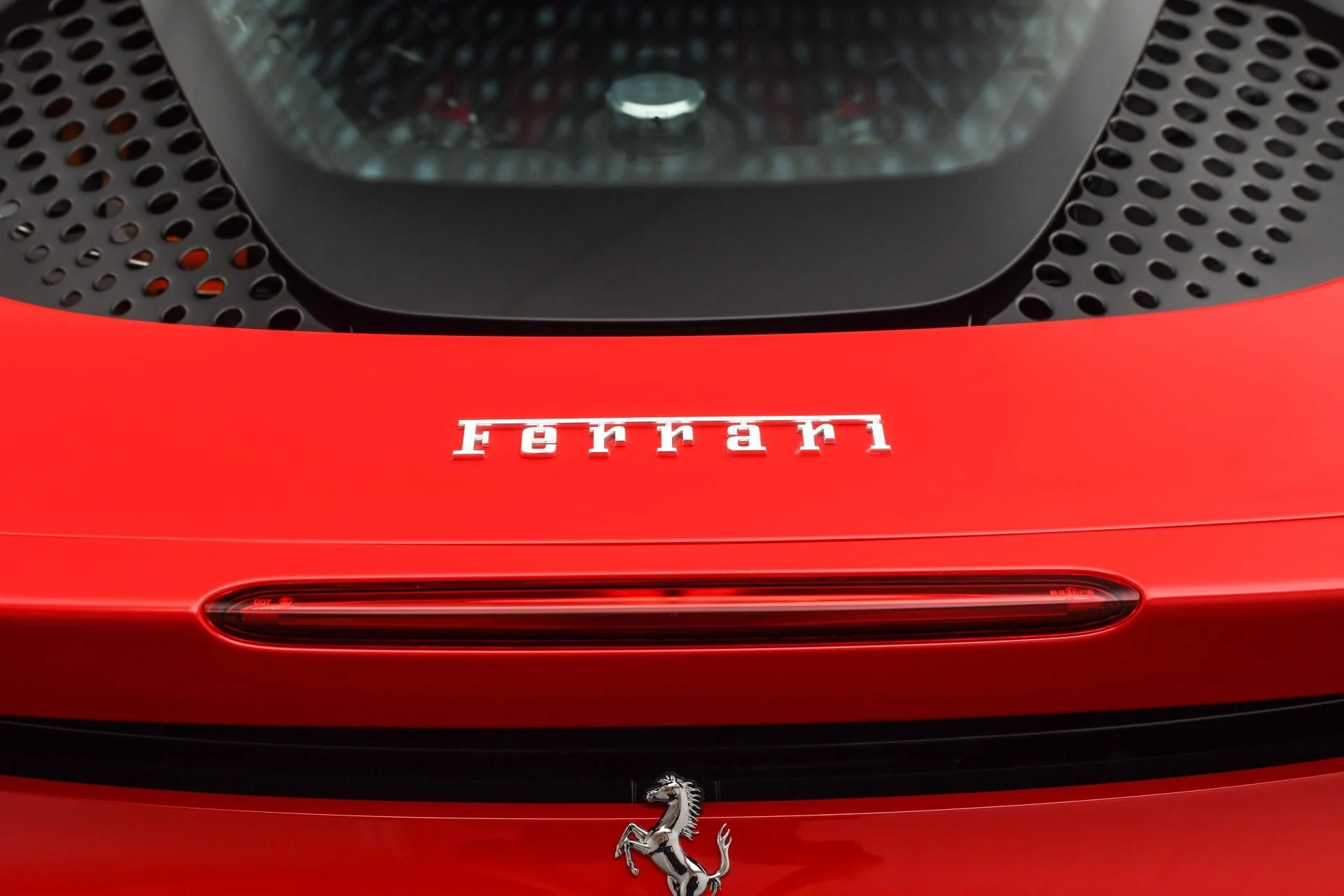 mph021_1668089609_Used_2022_Ferrari_SF_90_Spider_1753776160_76c8715405