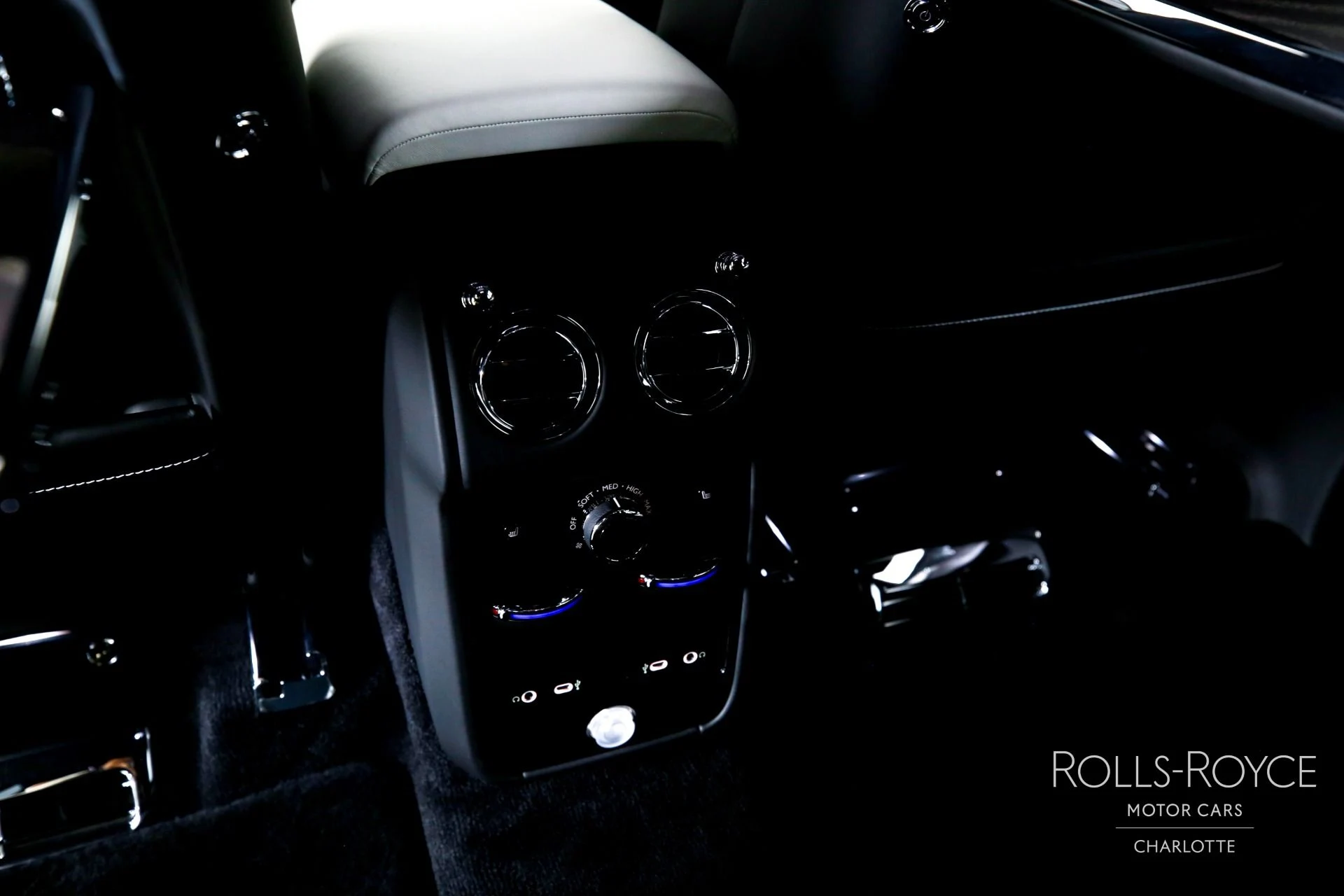 mph021_167047488_Used_2026_Rolls_Royce_Cullinan_1782492986_1f9892ef2d