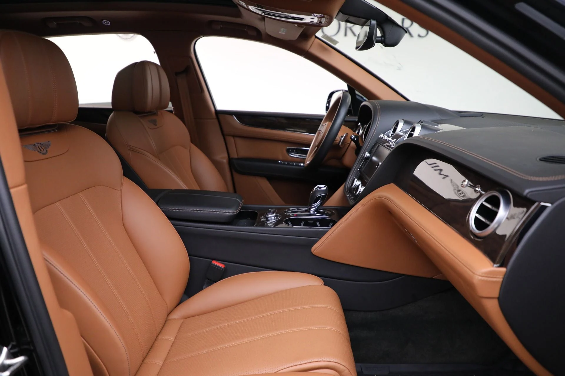 mph021_1675181881_Used_2018_Bentley_Bentayga_W12_Onyx_Edition_1763217114_086fd31dd3